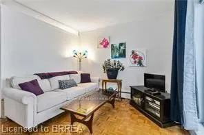 87 St George Street, #604