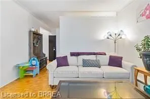87 St George Street, #604