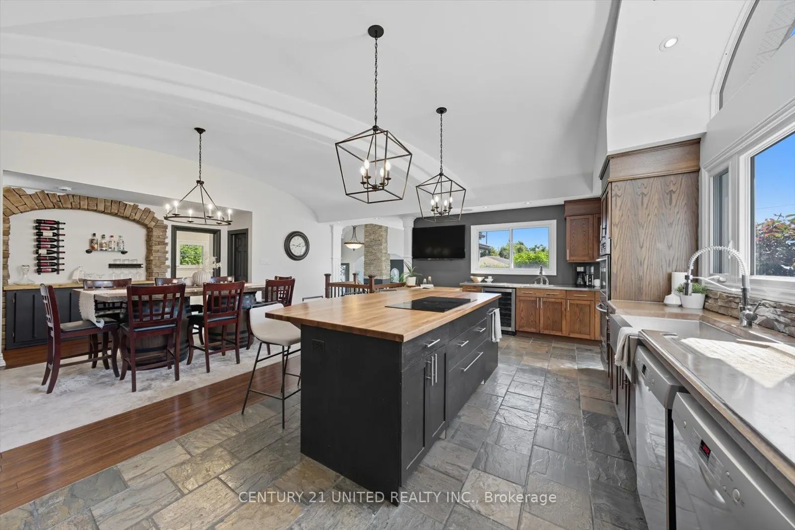 749 Spillsbury Drive
