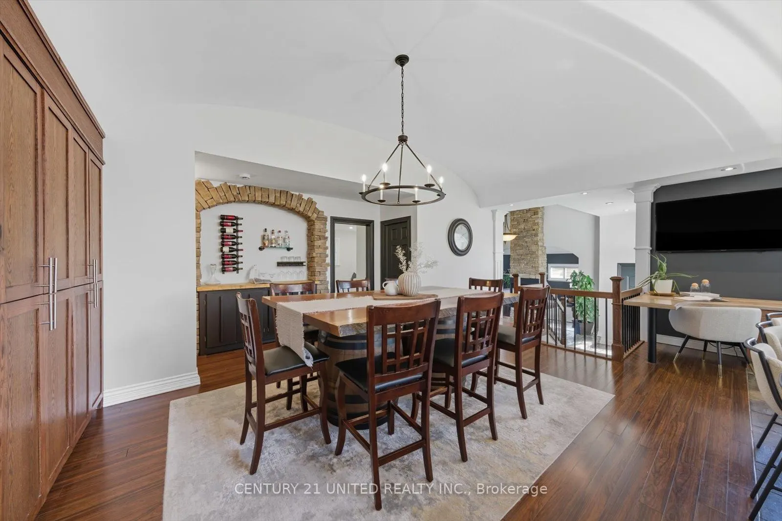 749 Spillsbury Drive