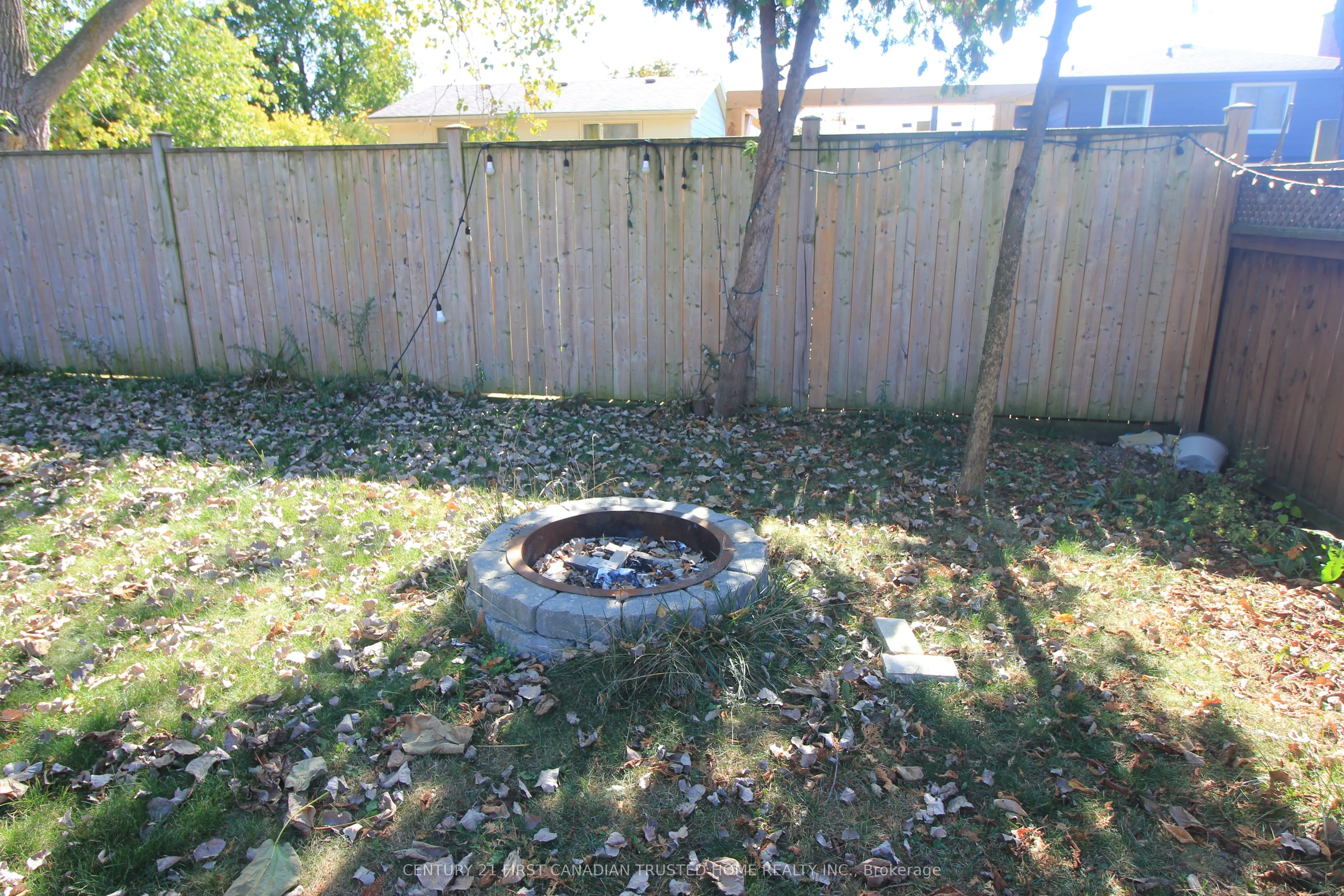 136 Lacey Crescent