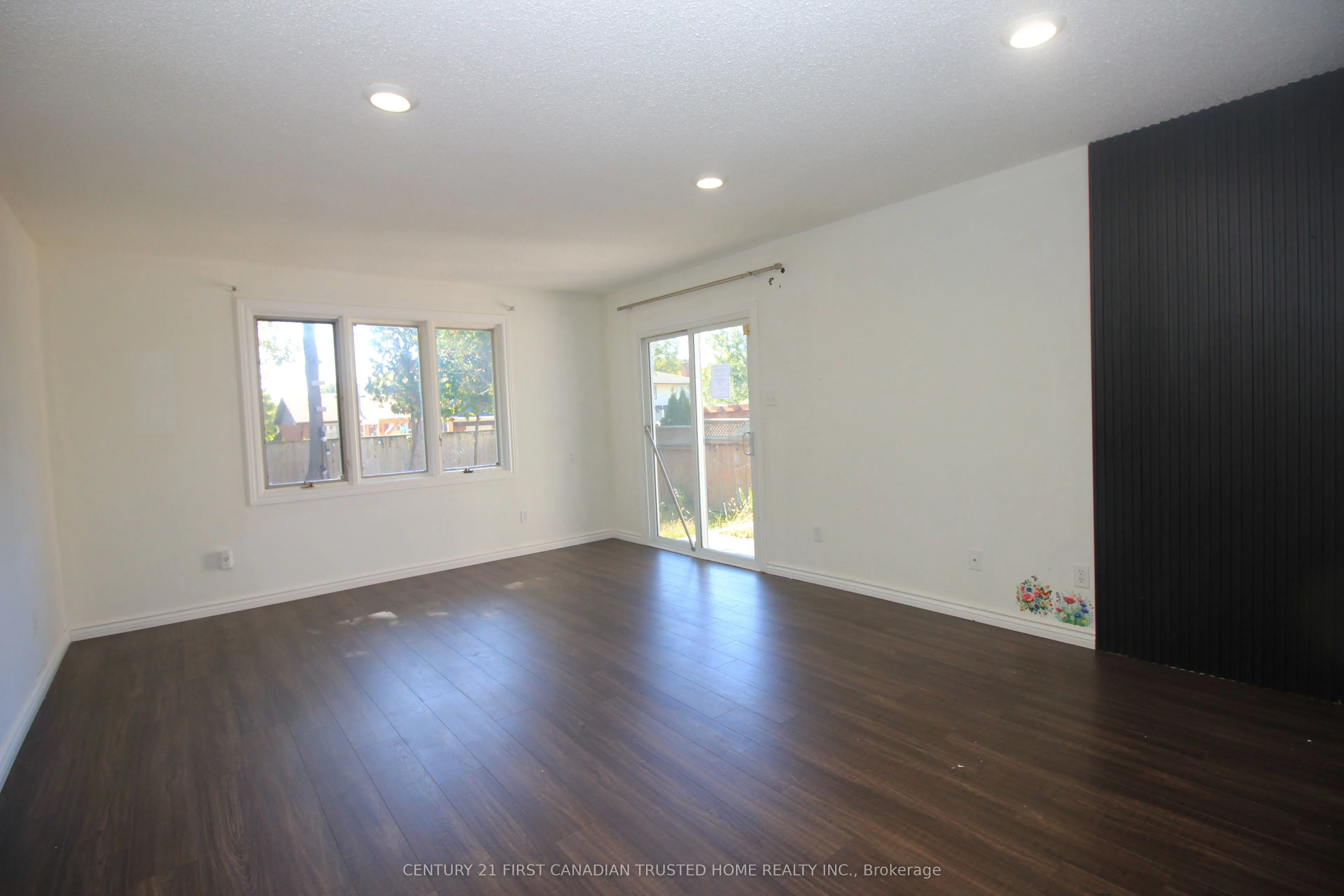 136 Lacey Crescent