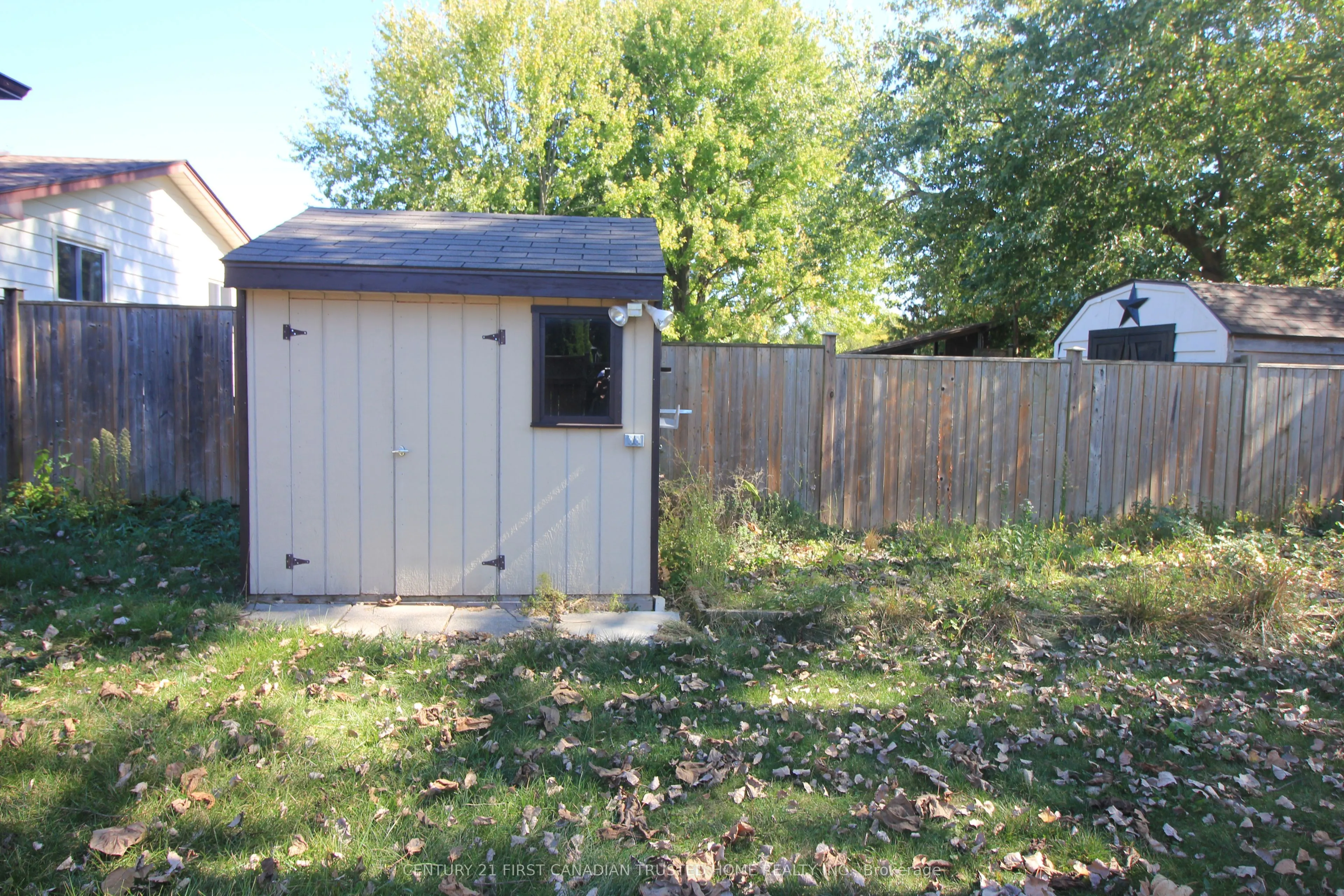136 Lacey Crescent