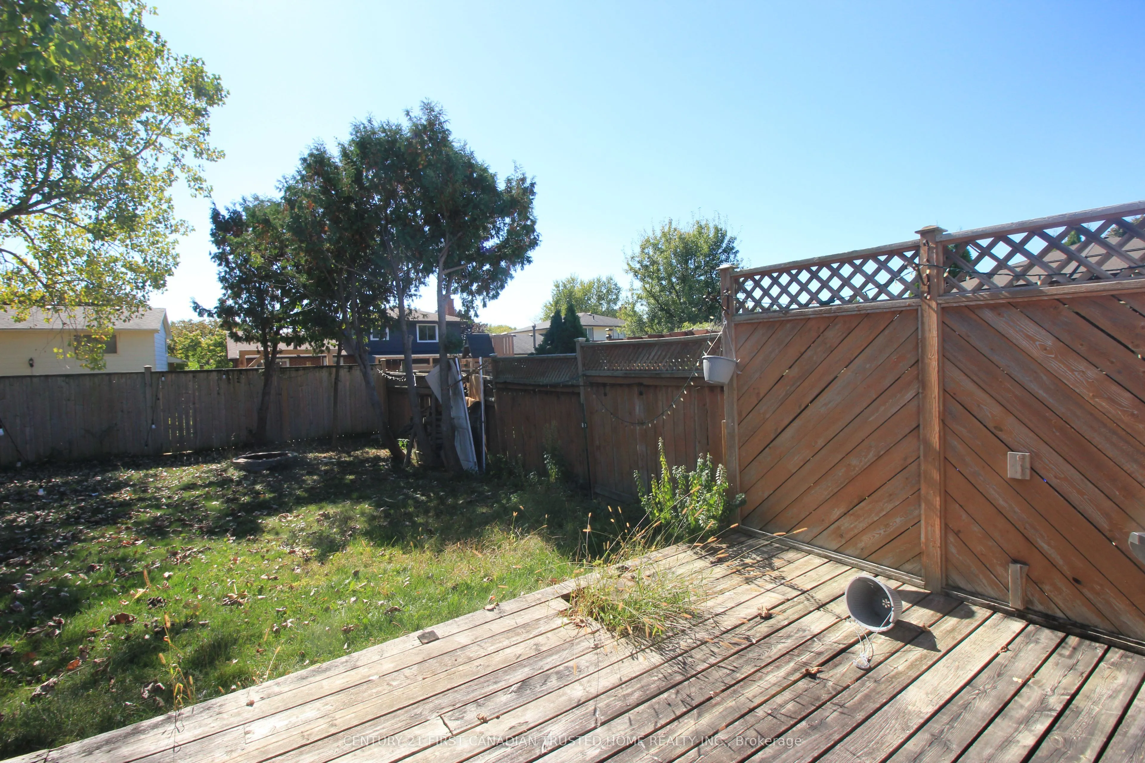 136 Lacey Crescent
