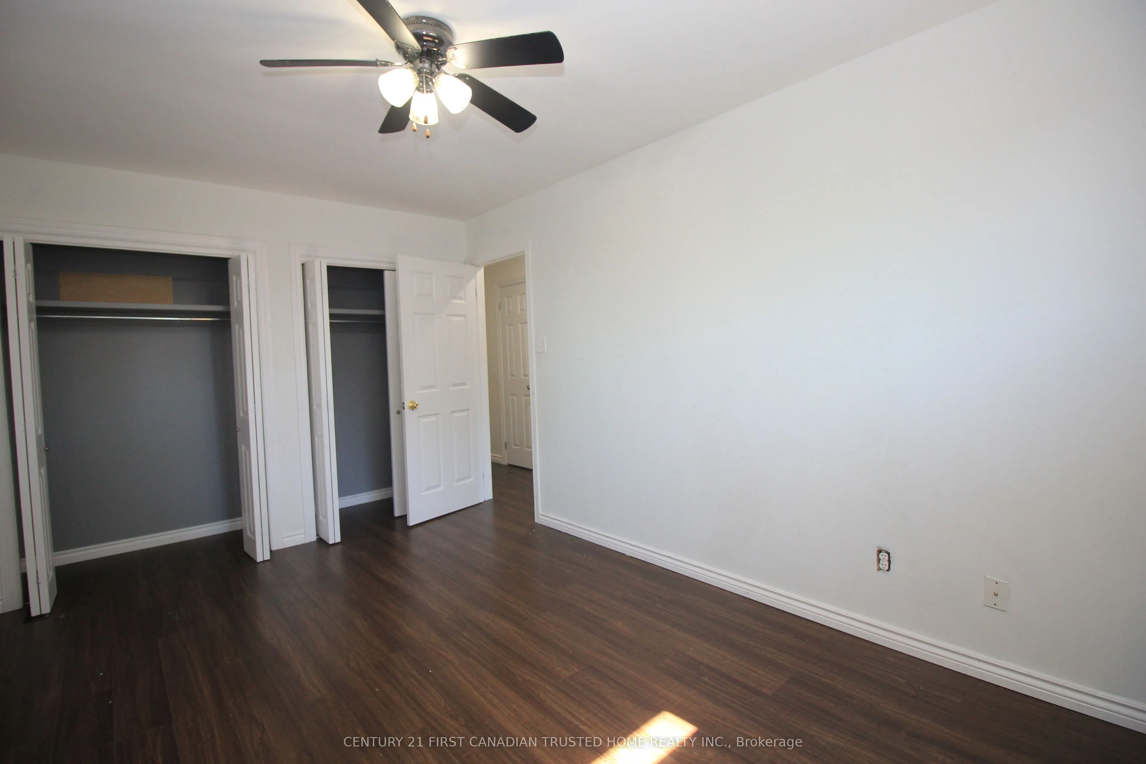 136 Lacey Crescent