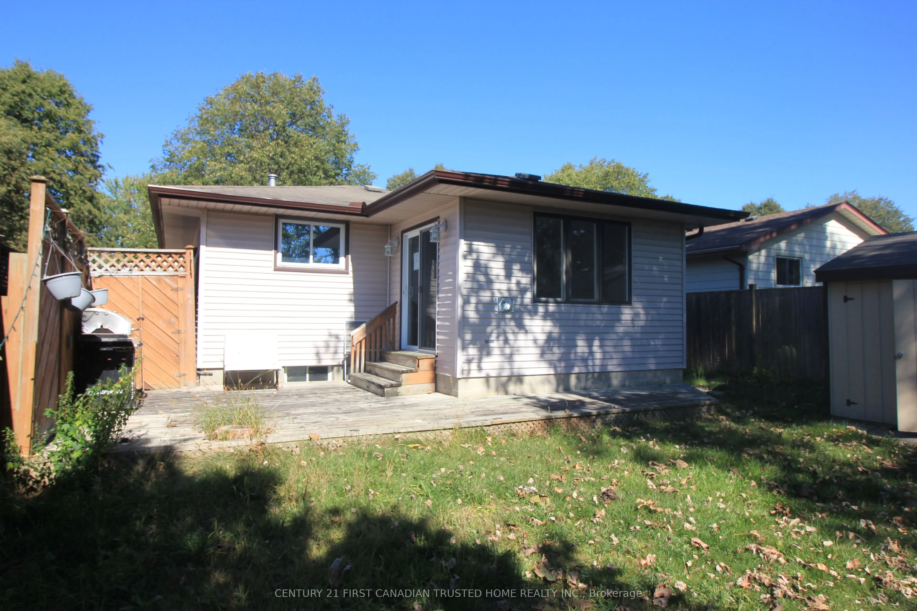 136 Lacey Crescent
