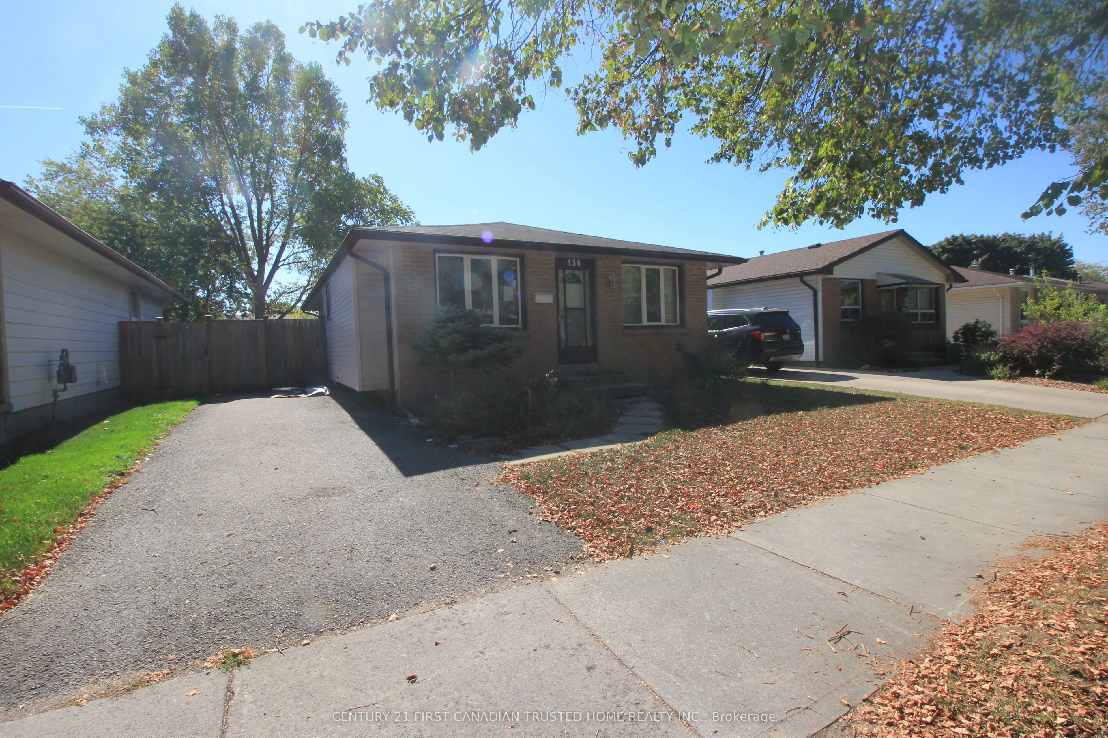 136 Lacey Crescent