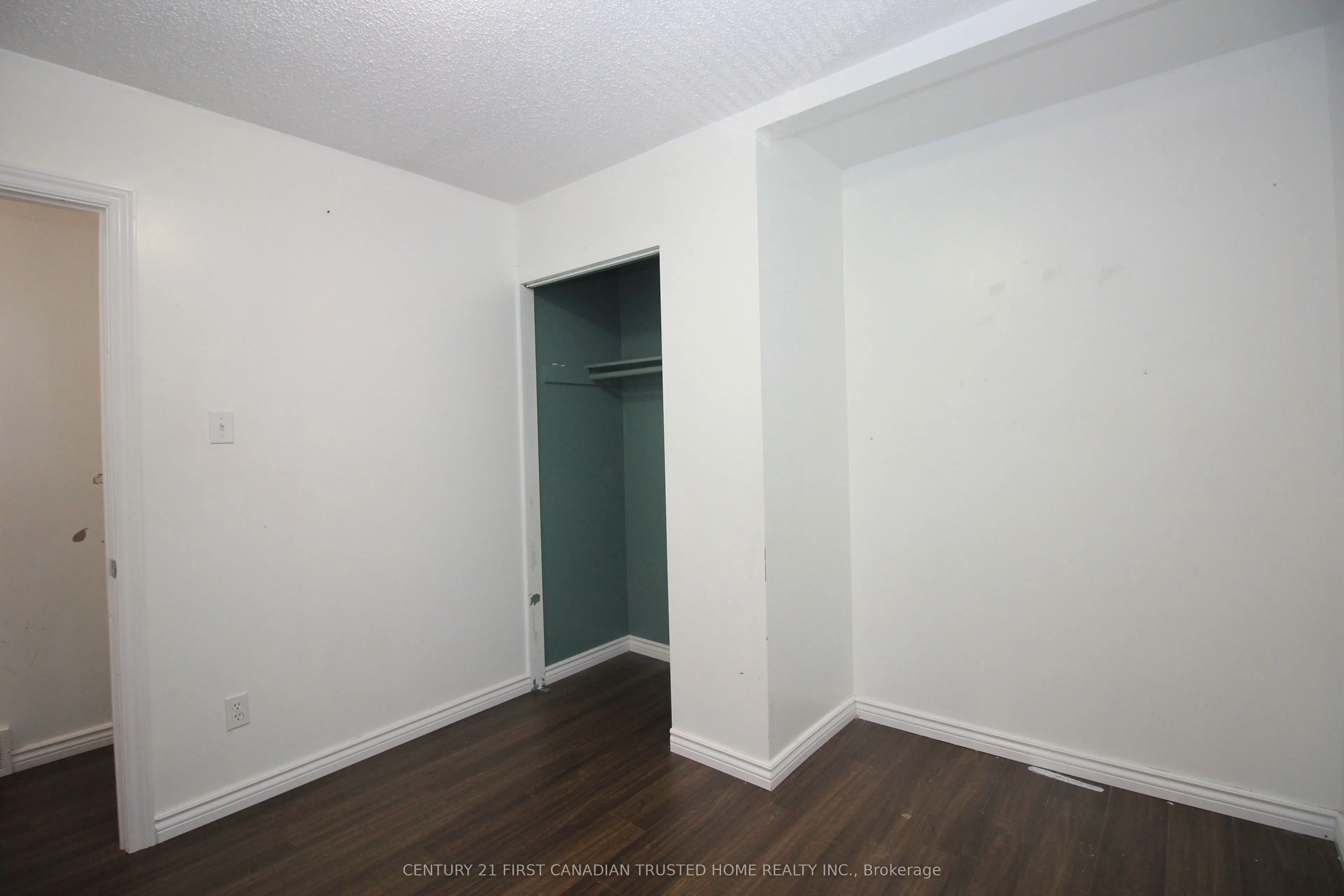 136 Lacey Crescent