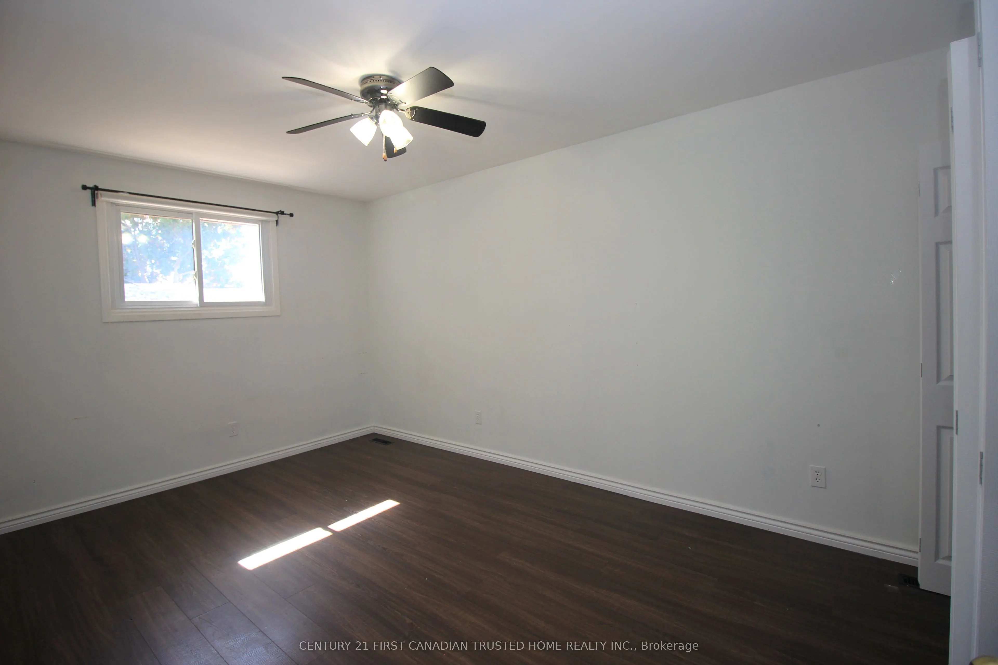 136 Lacey Crescent