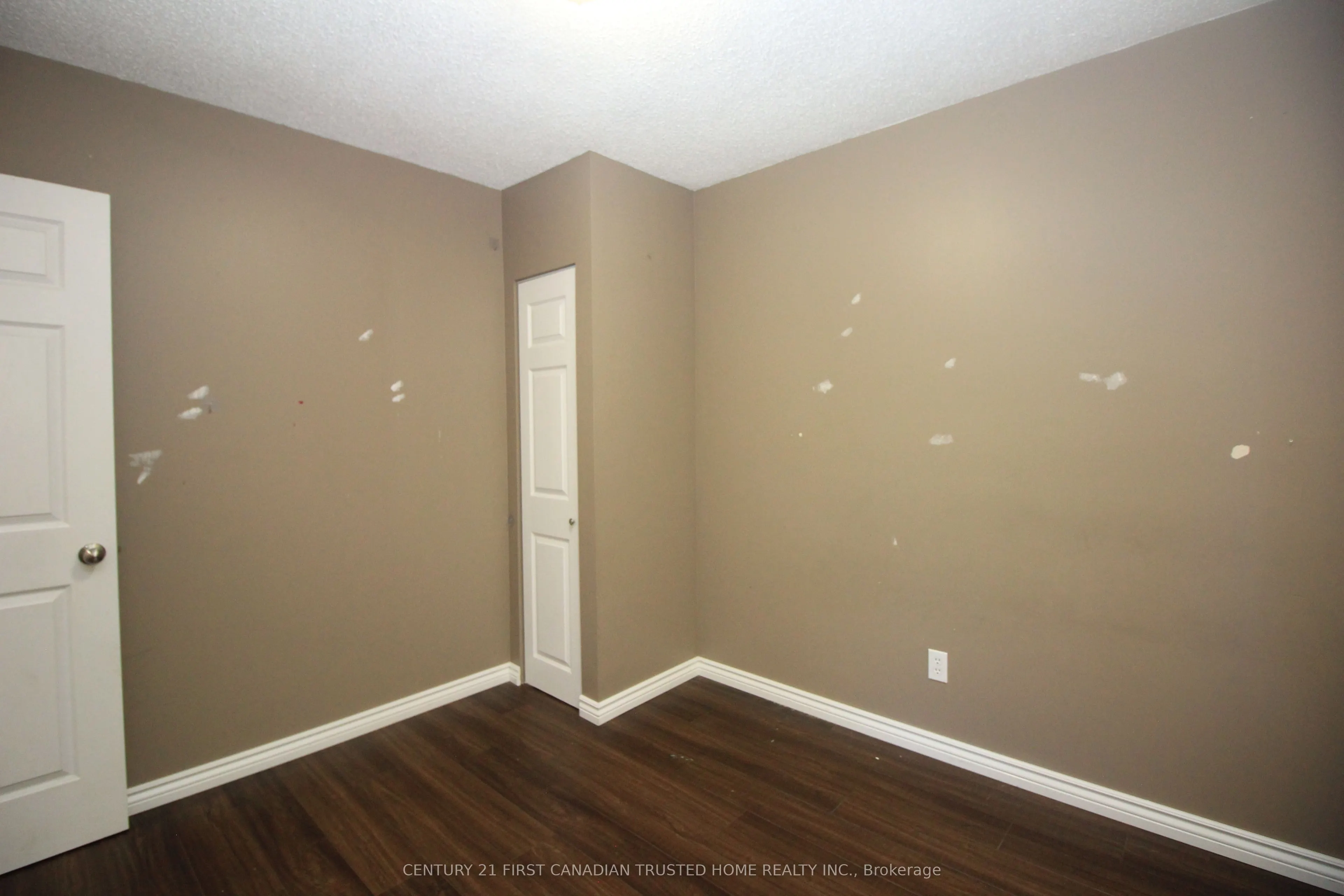 136 Lacey Crescent