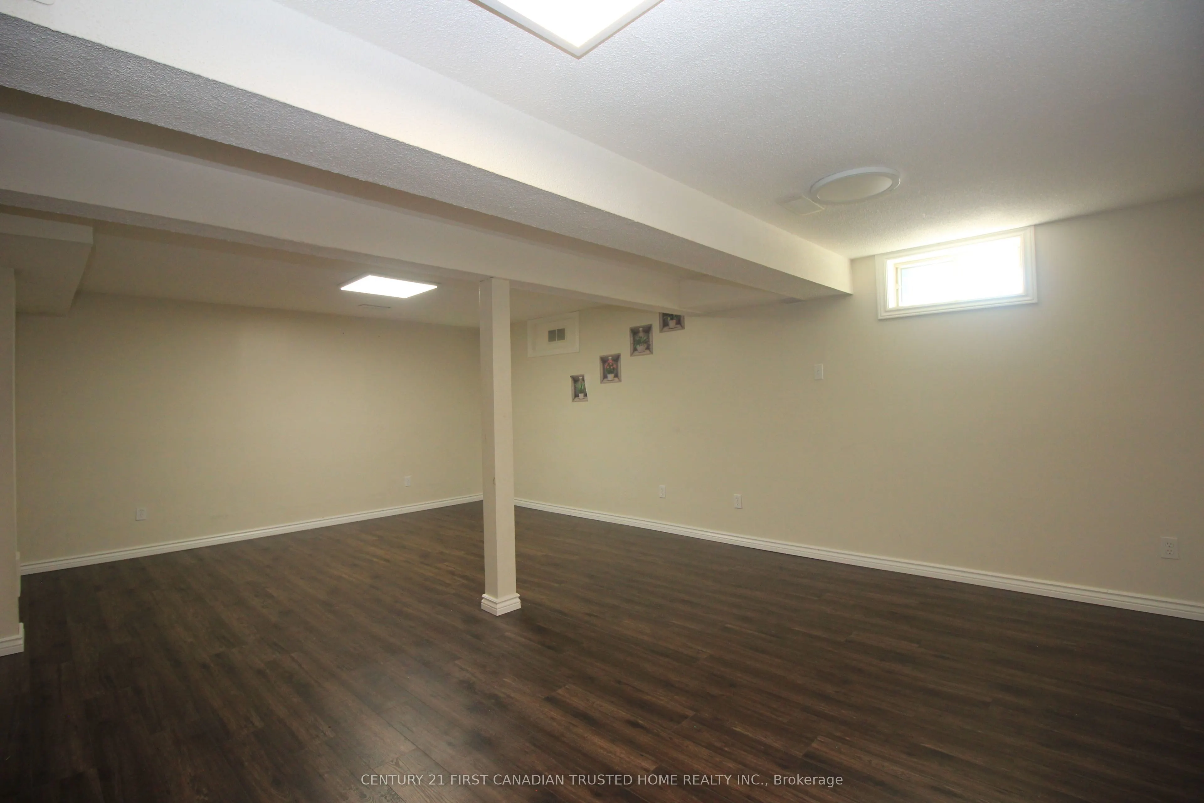 136 Lacey Crescent