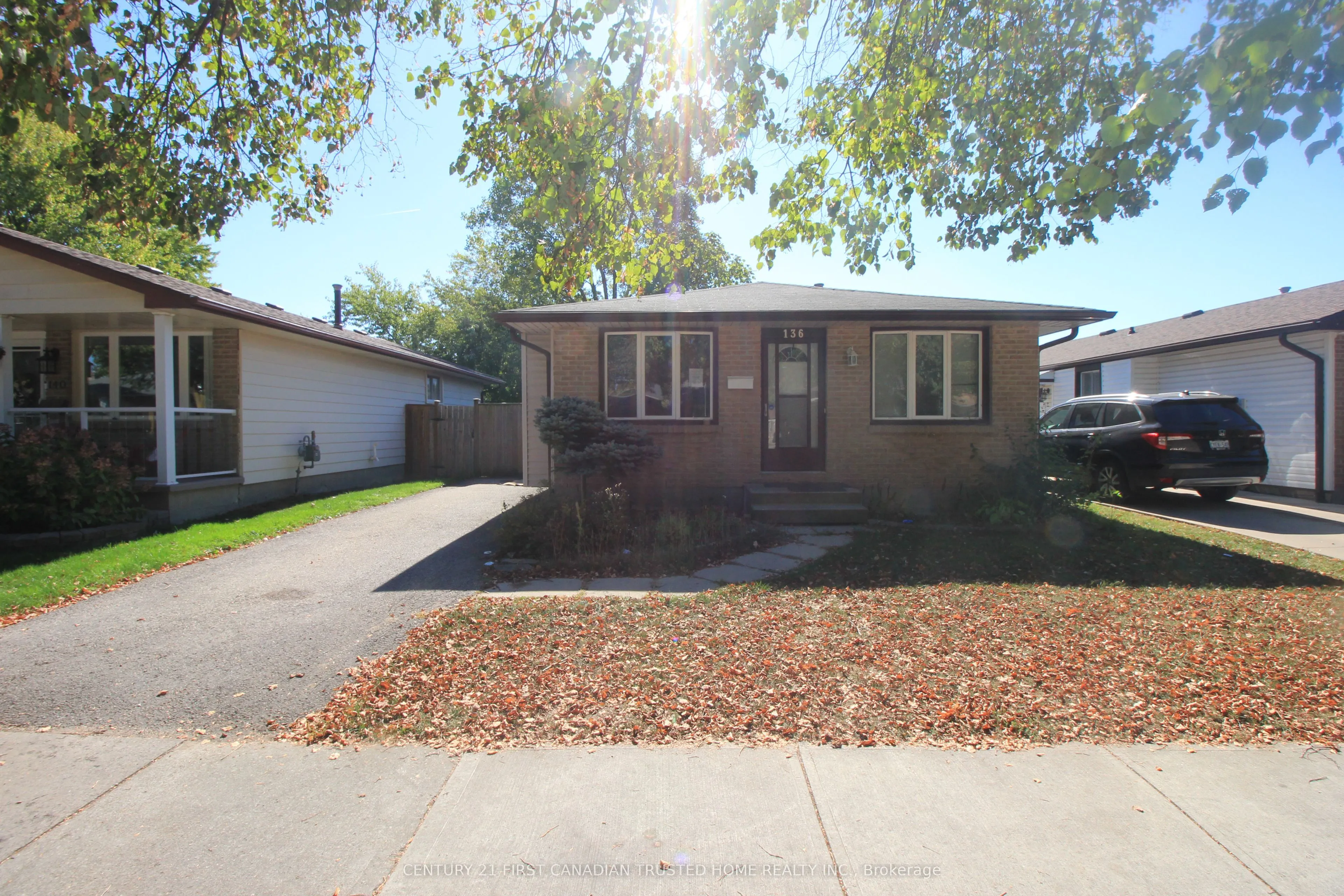 136 Lacey Crescent