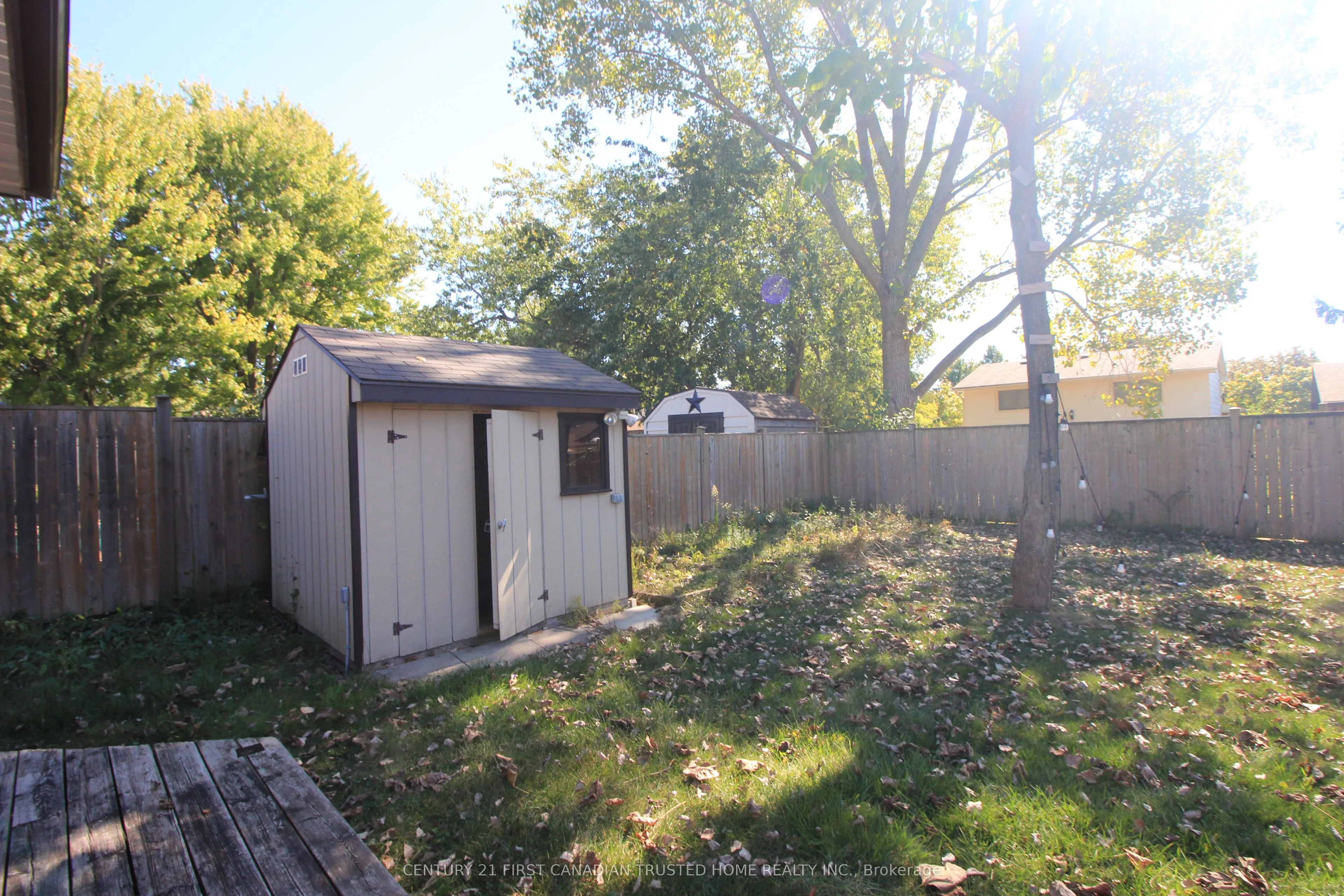 136 Lacey Crescent
