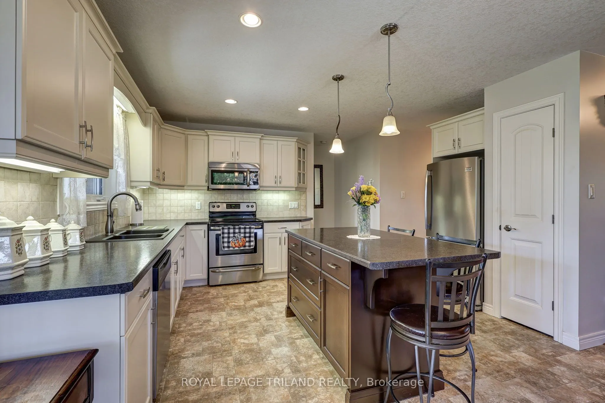 68 Shaw Valley Drive
