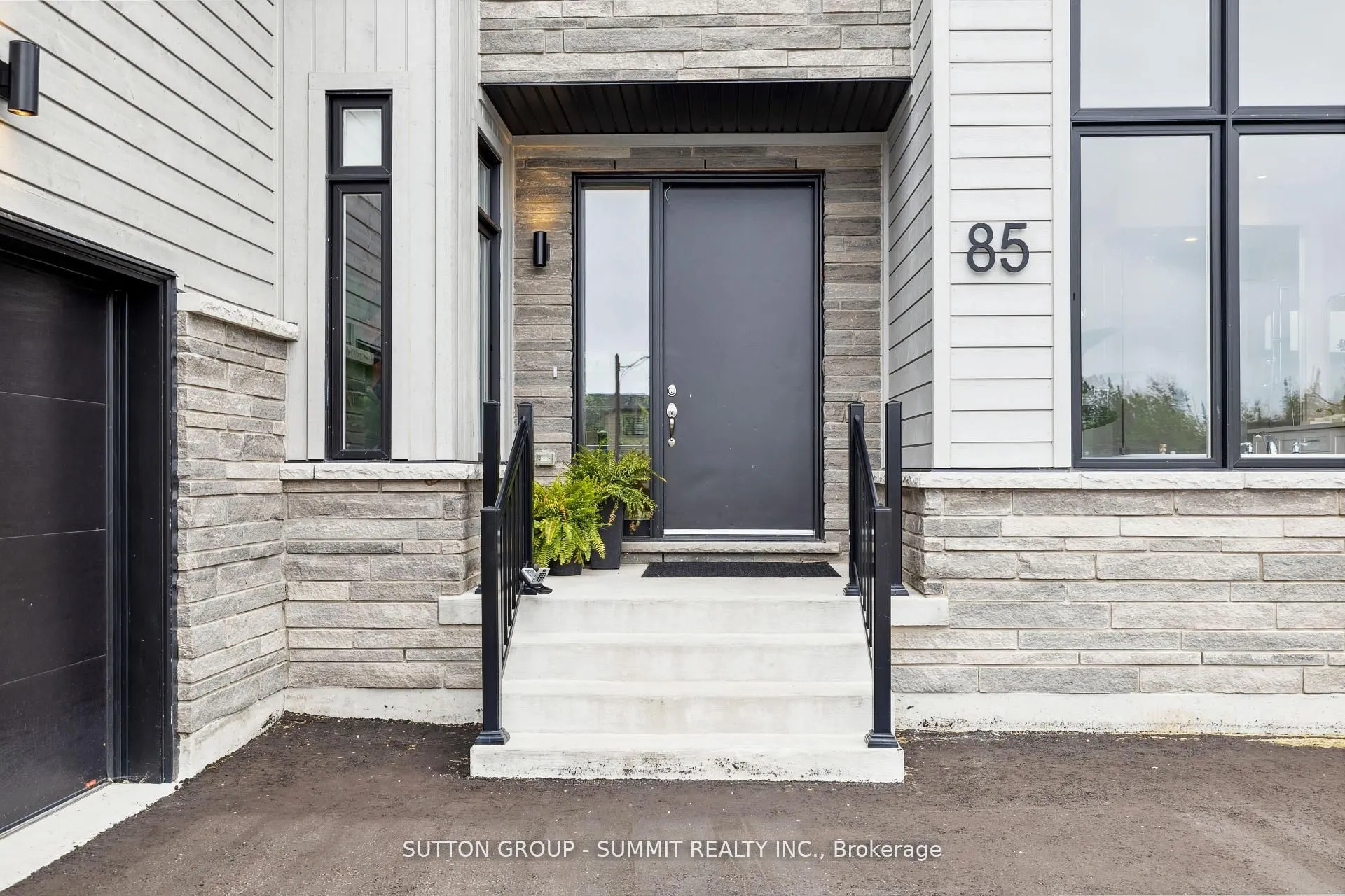 85 GOLDIE Court