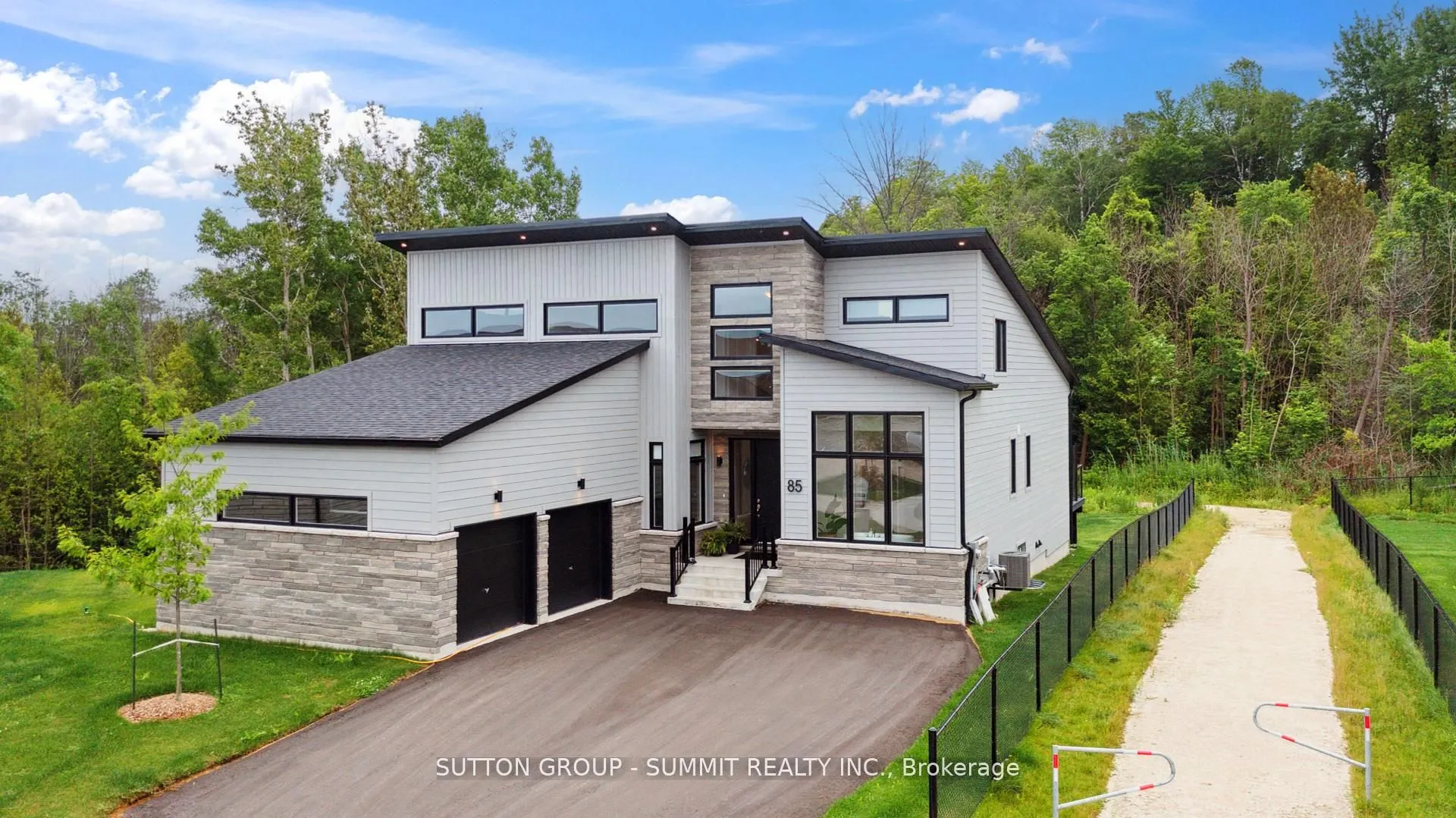 85 GOLDIE Court