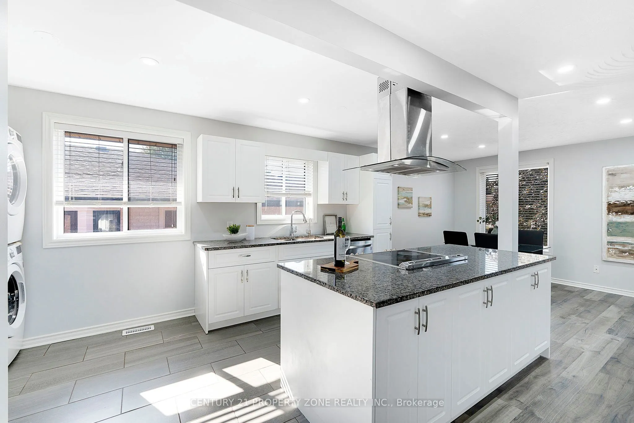 39 Southview Crescent