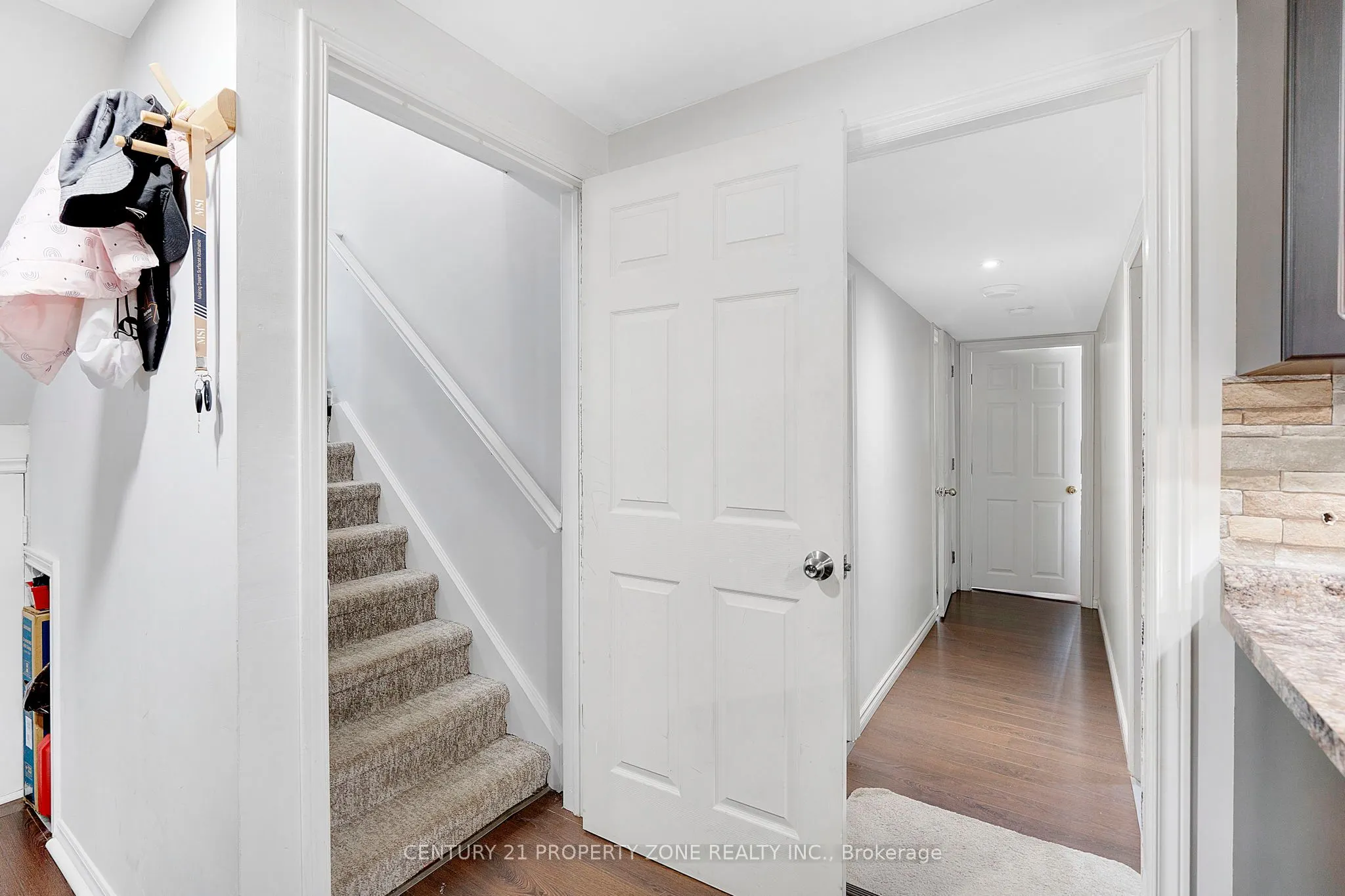 39 Southview Crescent