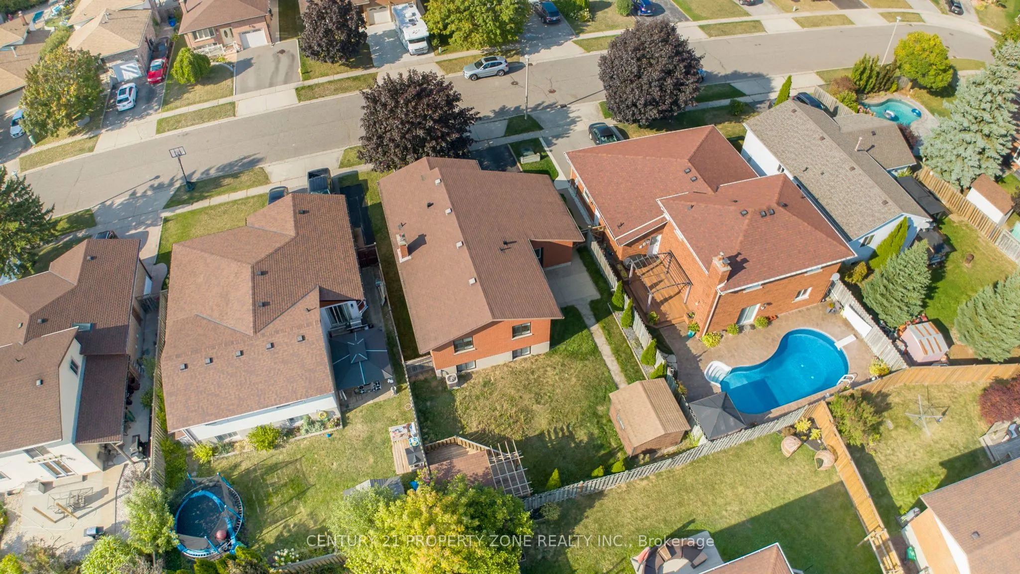 39 Southview Crescent