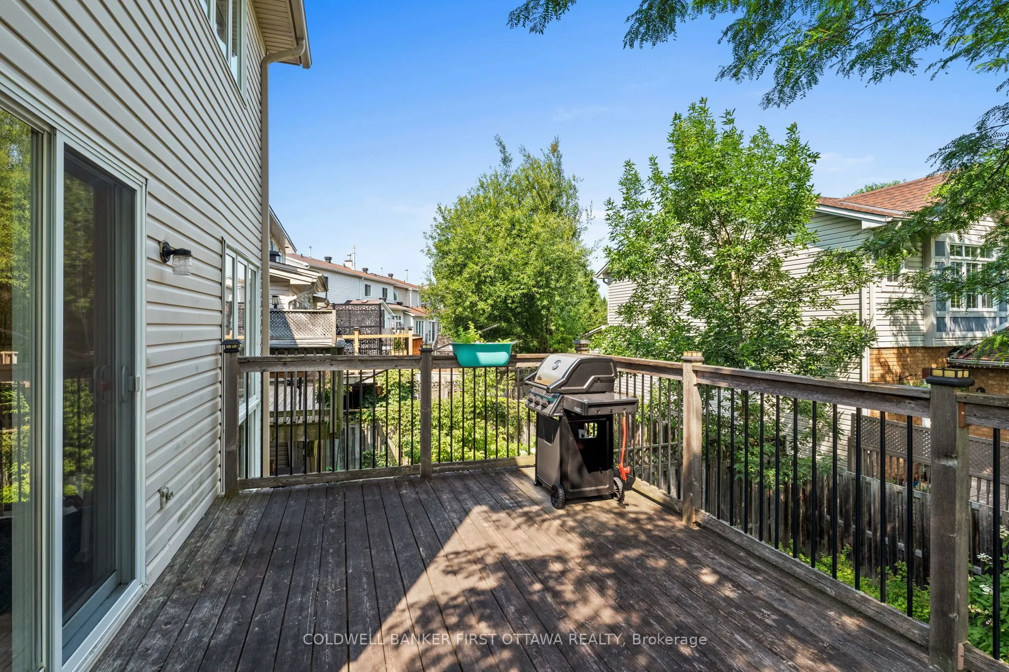 51 HELMSDALE Drive