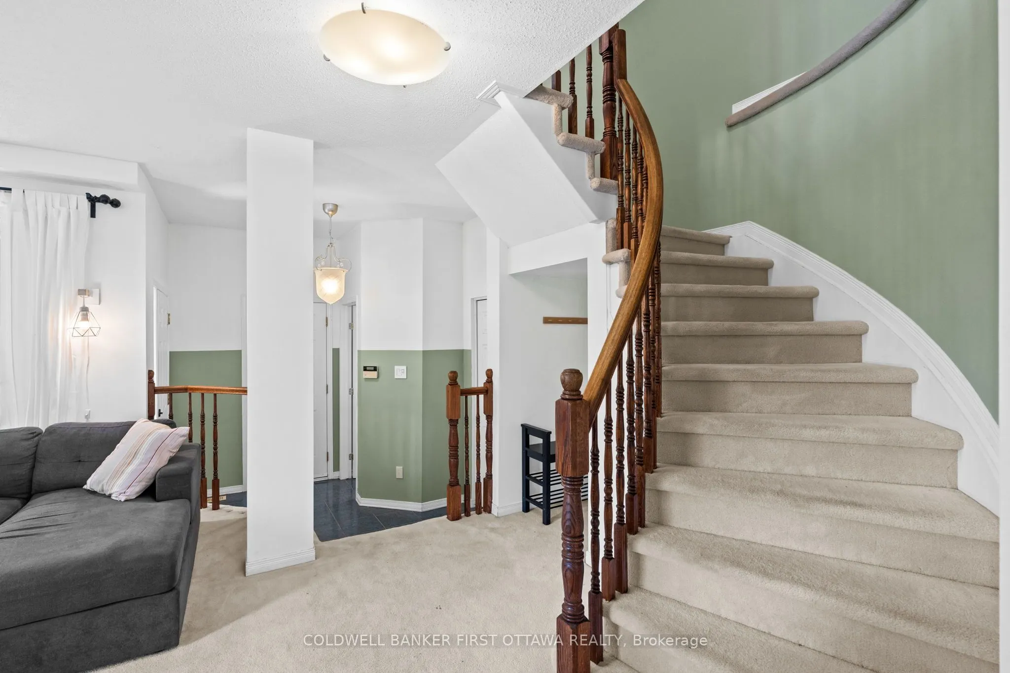 51 HELMSDALE Drive