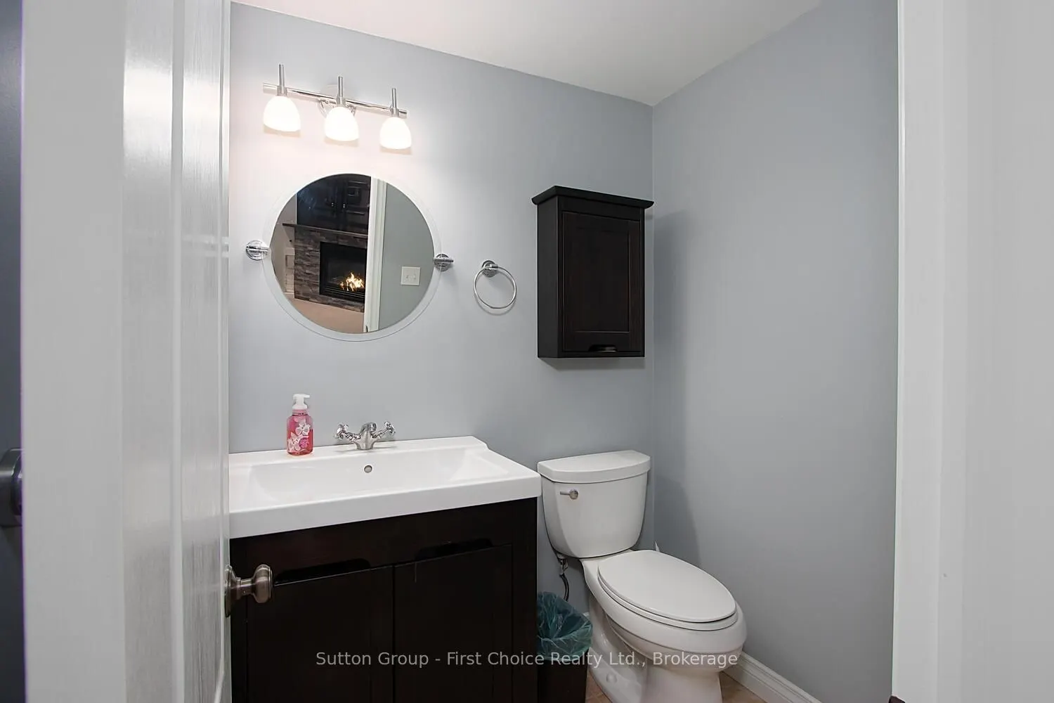 293 Huck Crescent