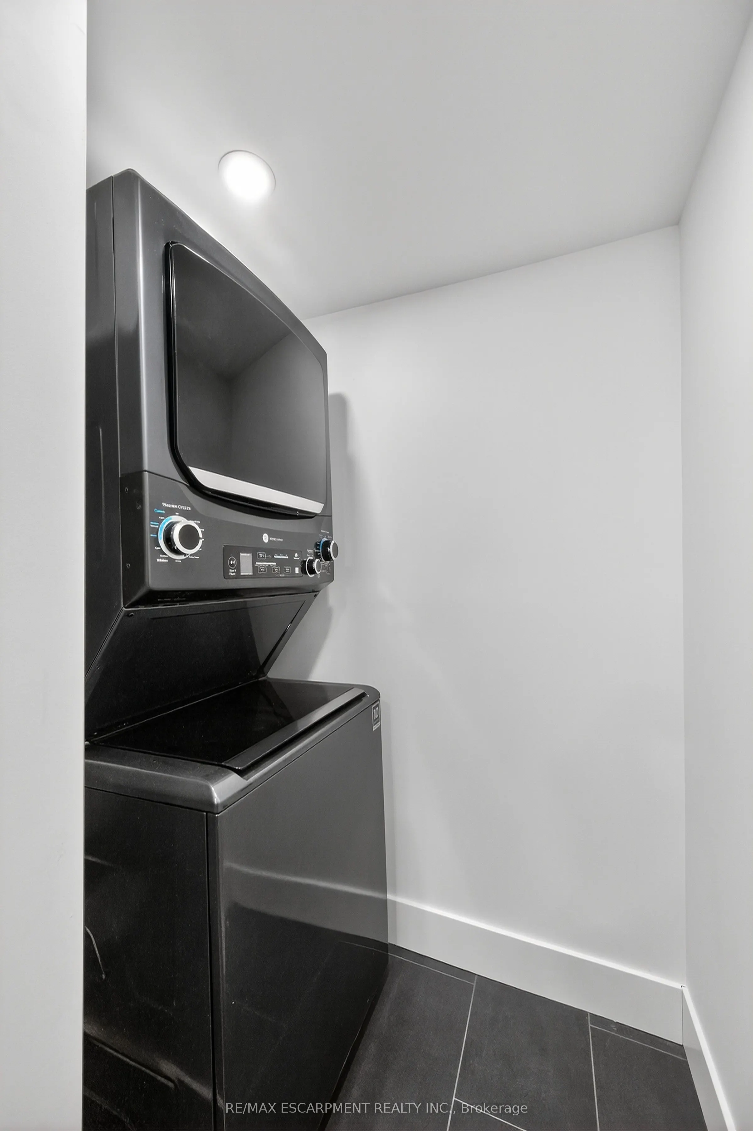 75 Britten Close, #2