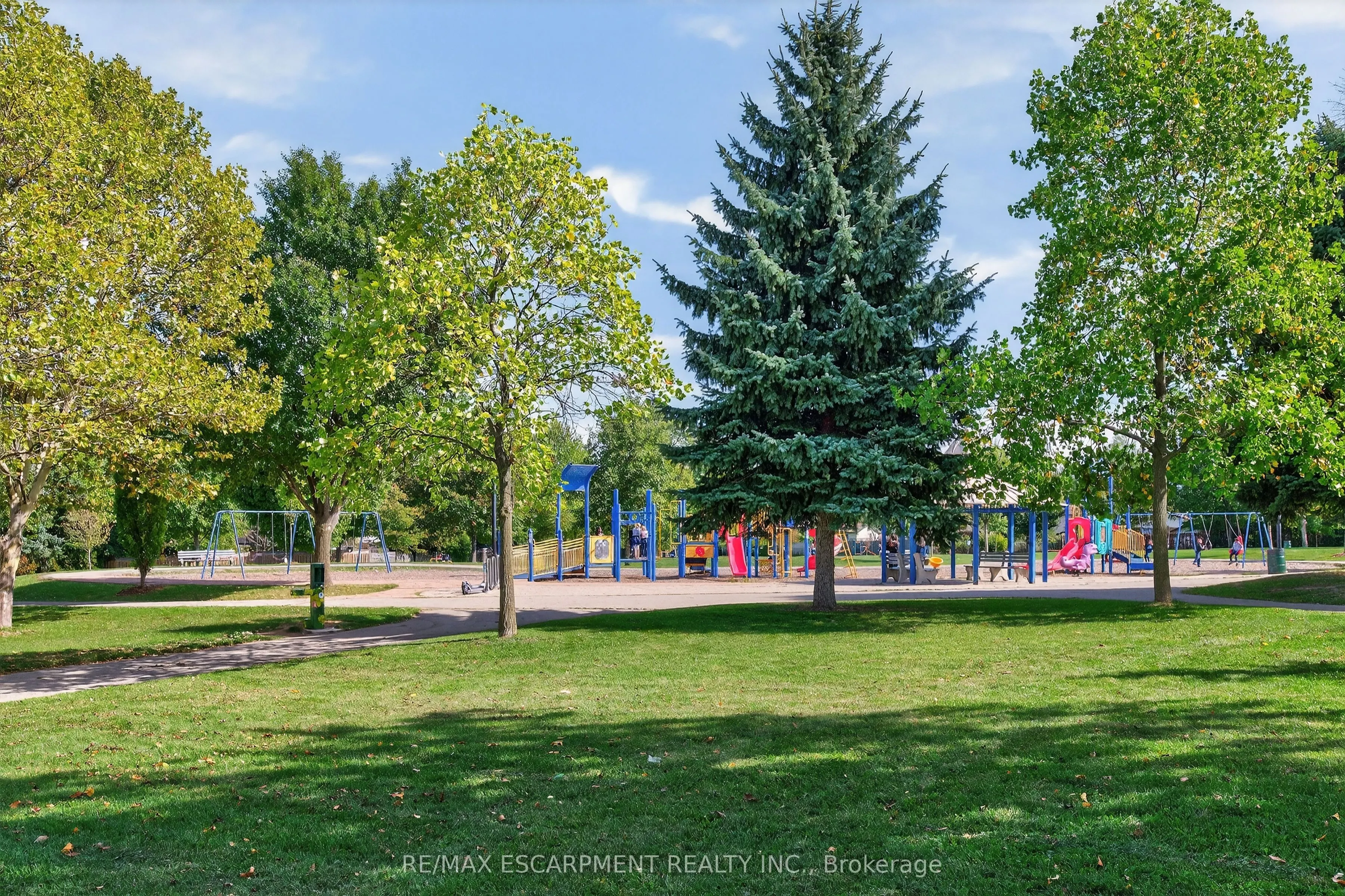 75 Britten Close, #2