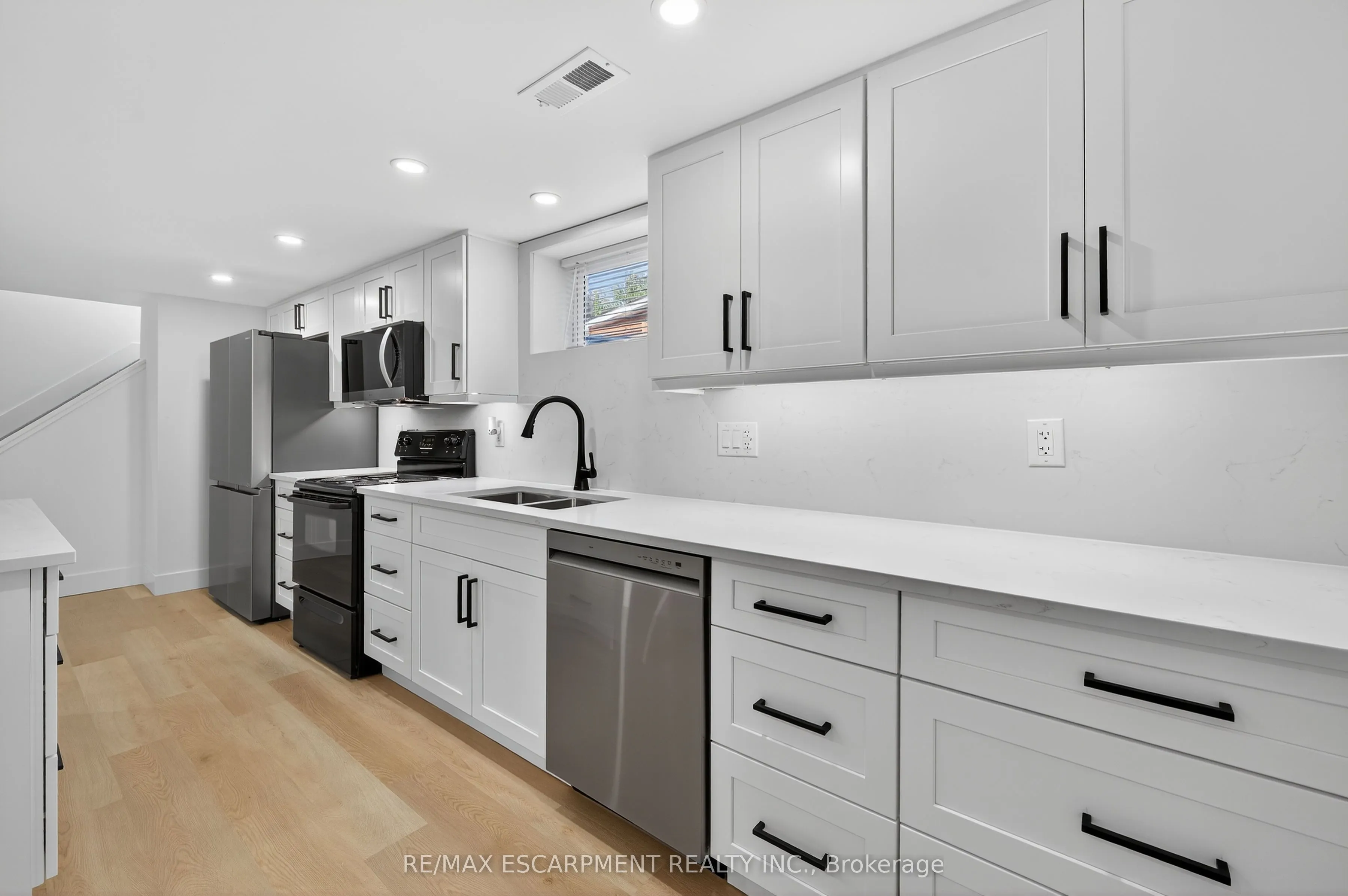 75 Britten Close, #2