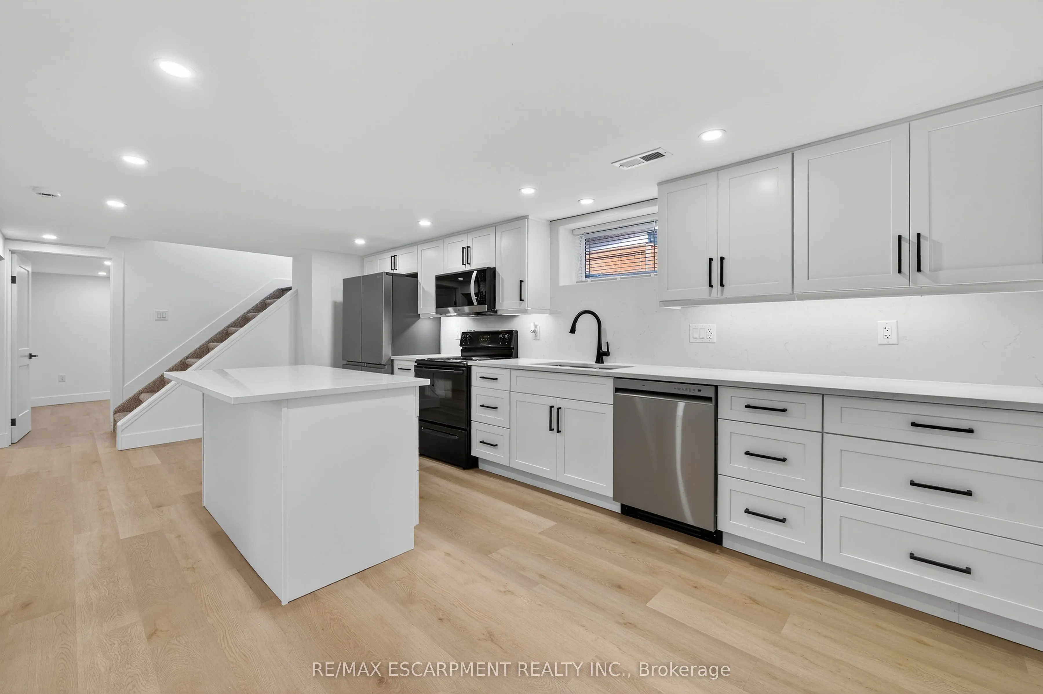 75 Britten Close, #2