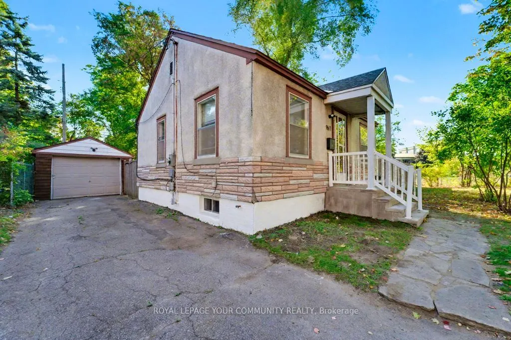 967 Merivale Road