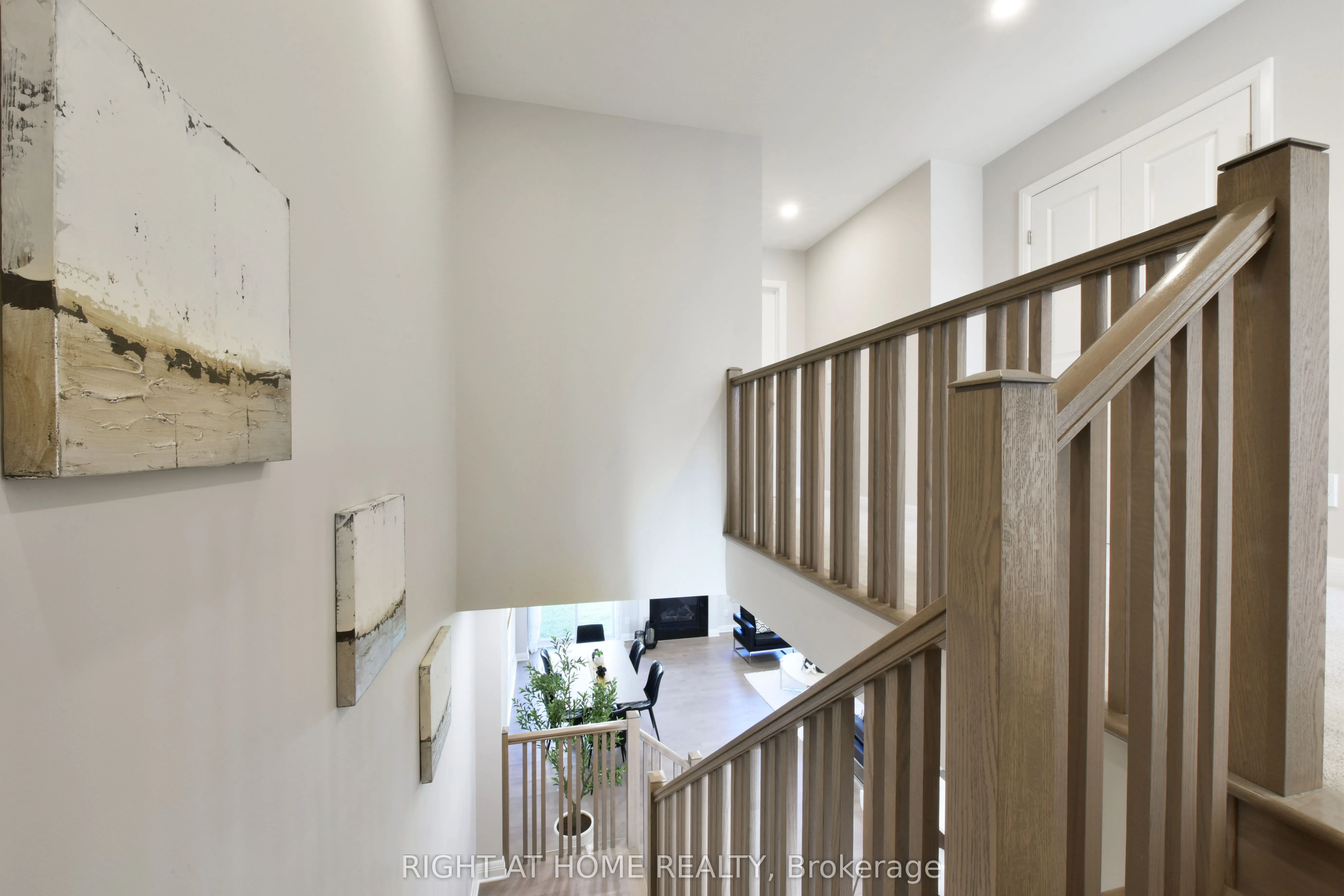 117 Escarpment Crescent