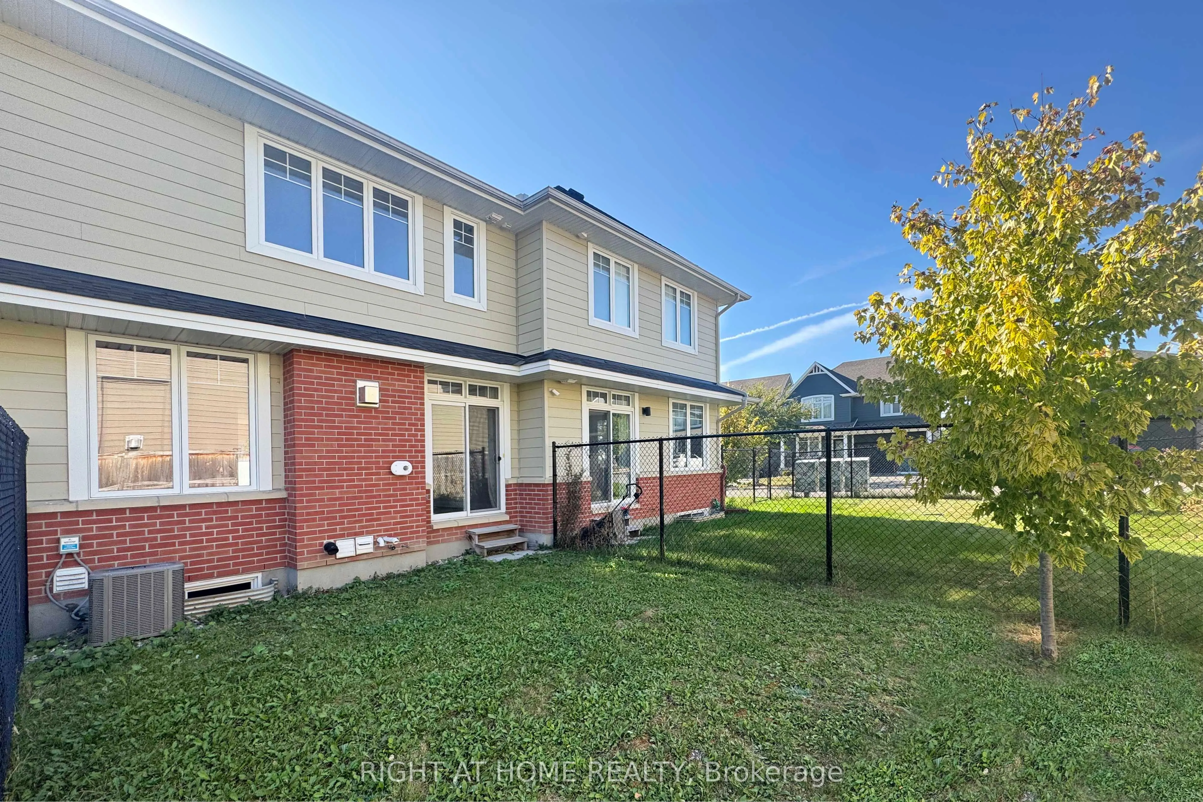117 Escarpment Crescent