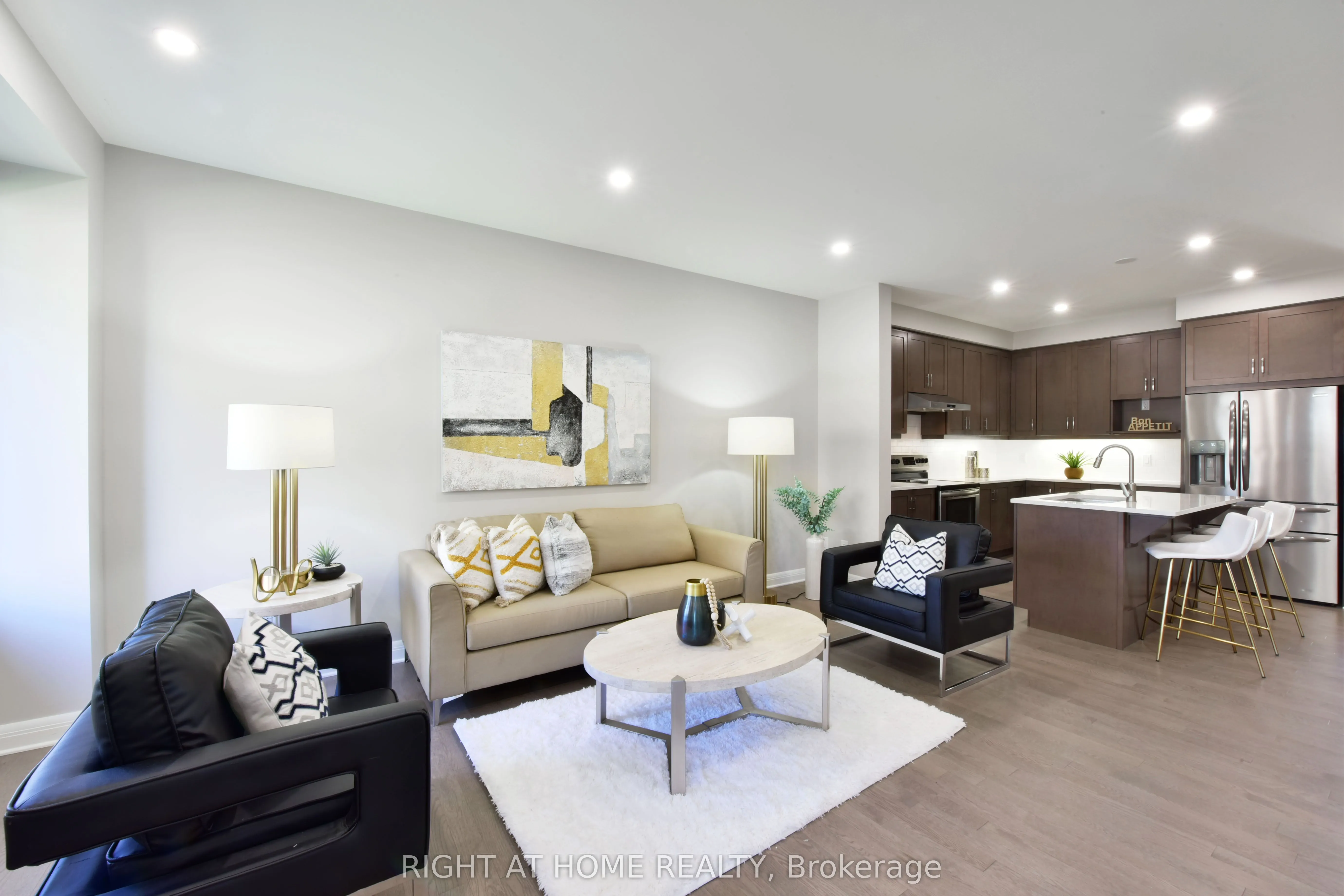 117 Escarpment Crescent