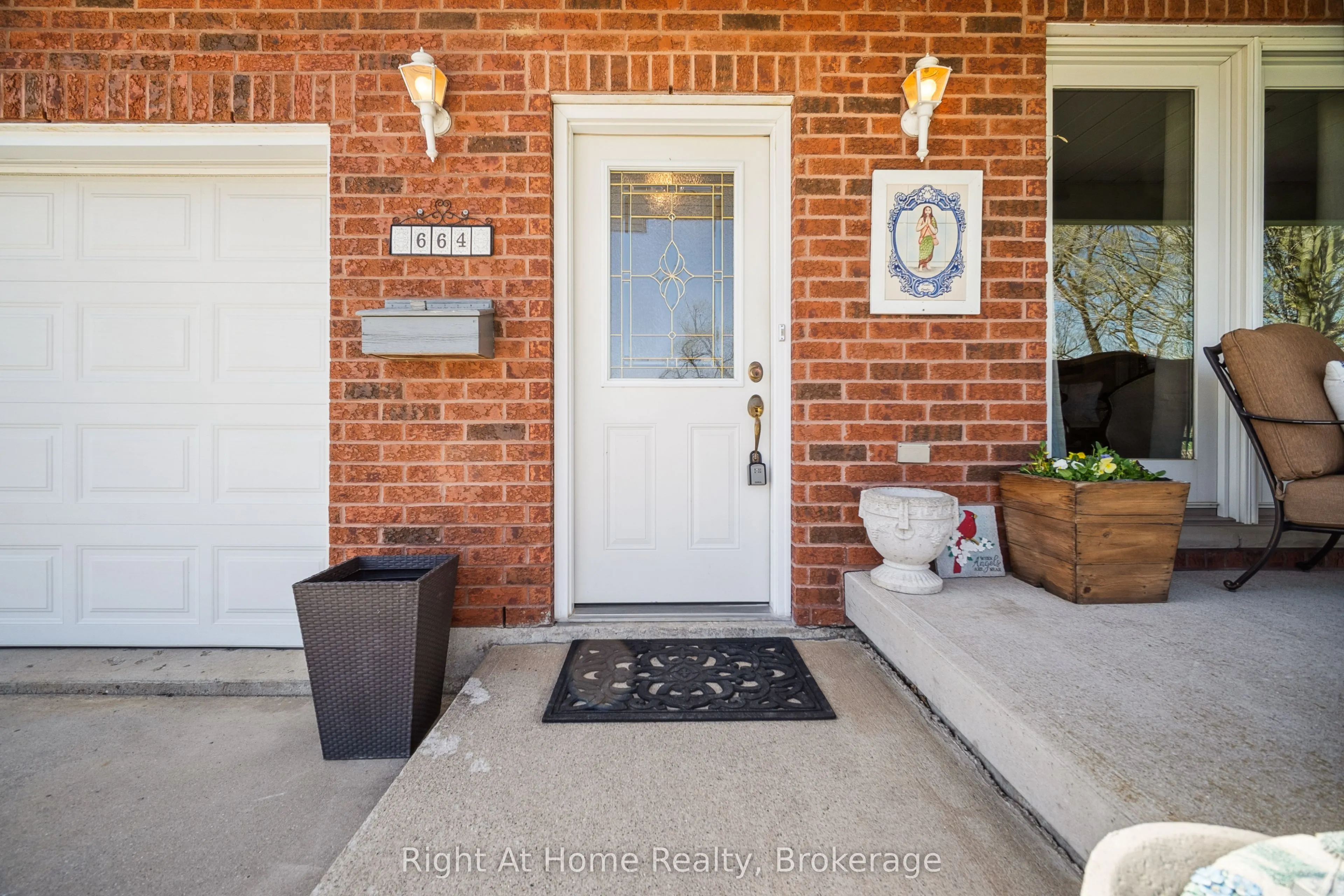 664 Maple Street