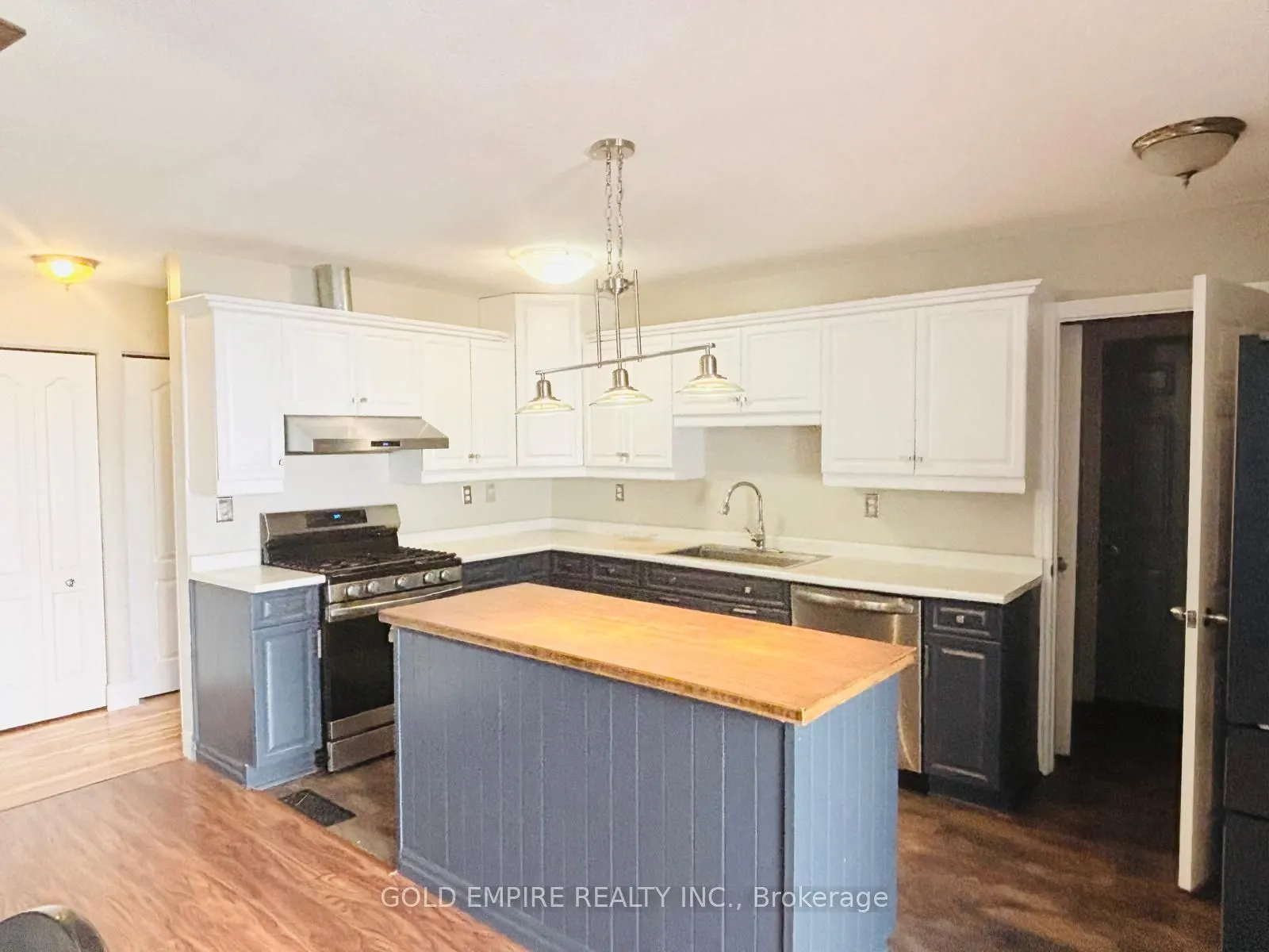 46 MONMORE Road, #(Main )