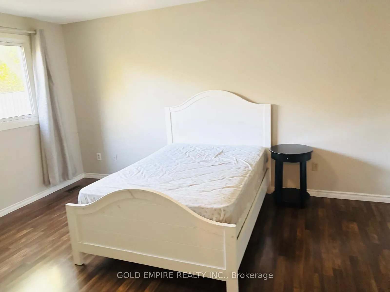 46 MONMORE Road, #(Main )