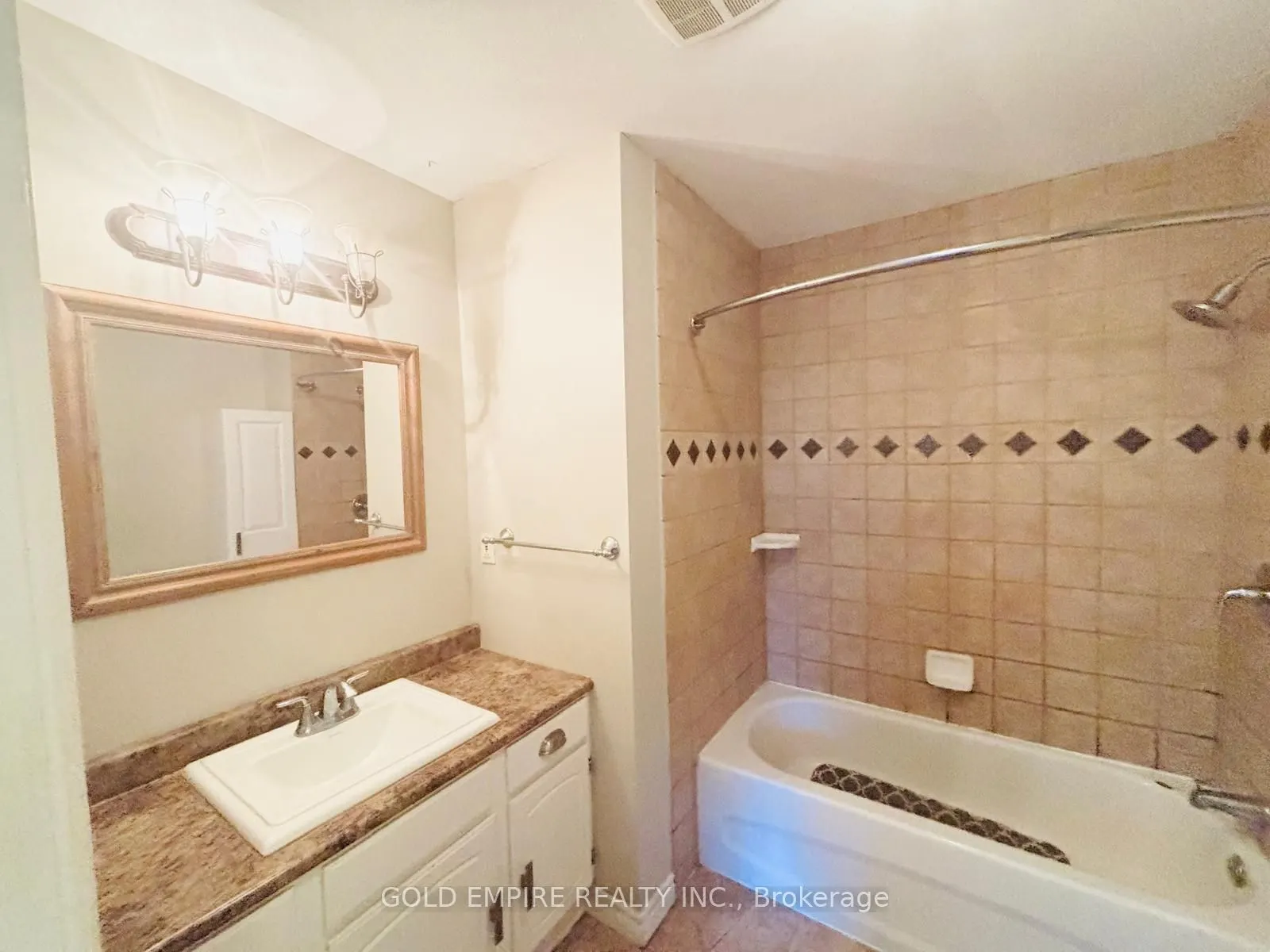46 MONMORE Road, #(Main )