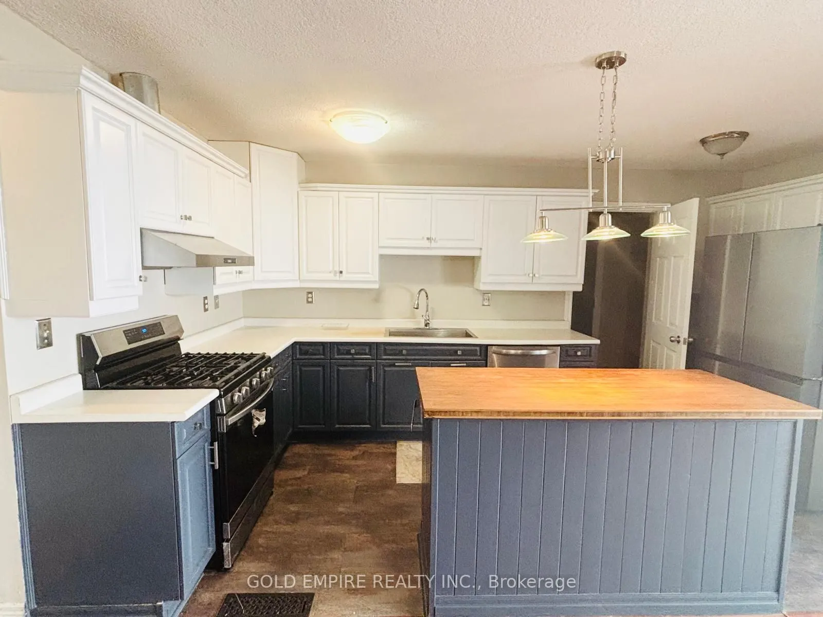 46 MONMORE Road, #(Main )