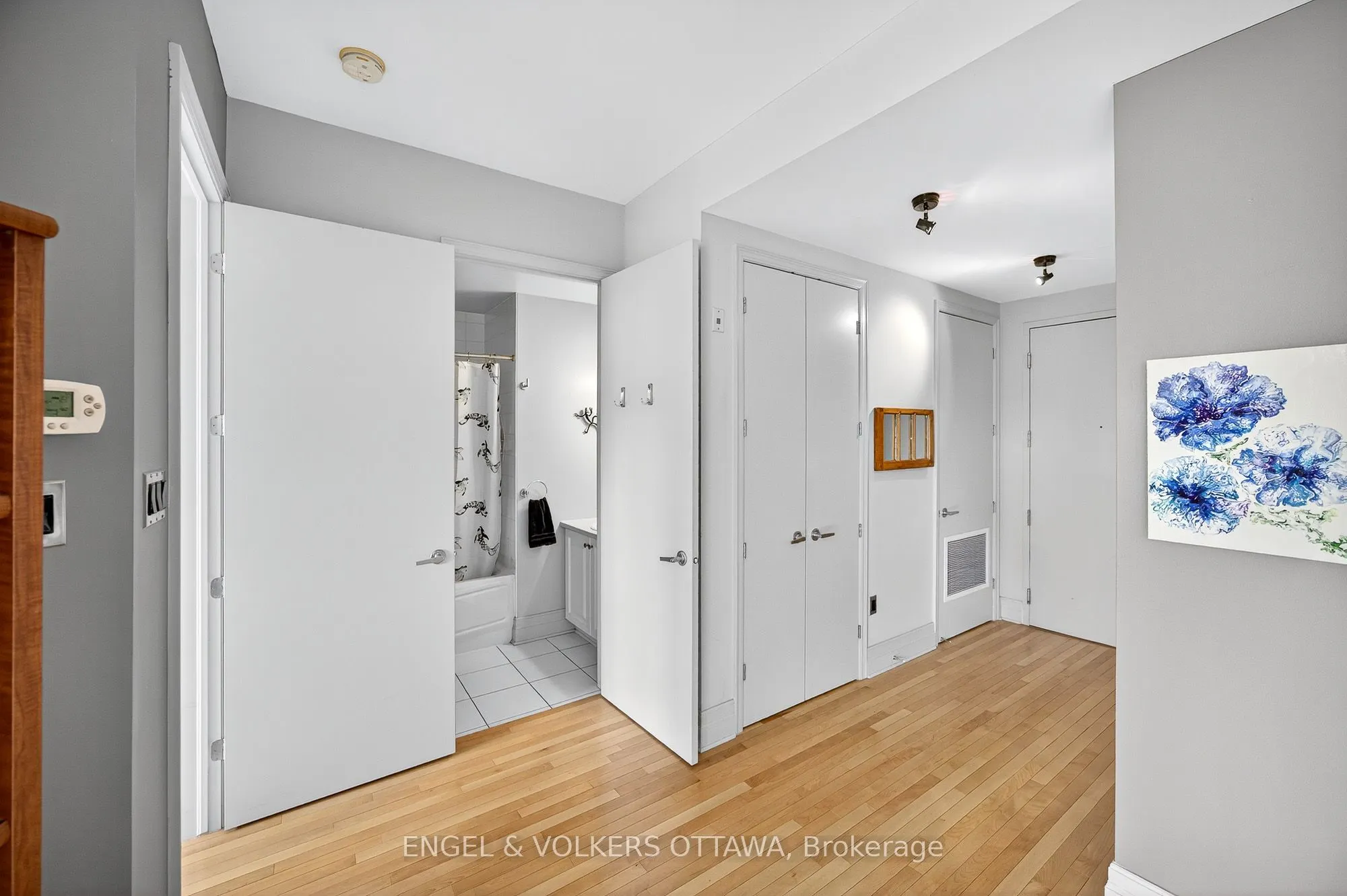 420 Berkley Avenue, #404