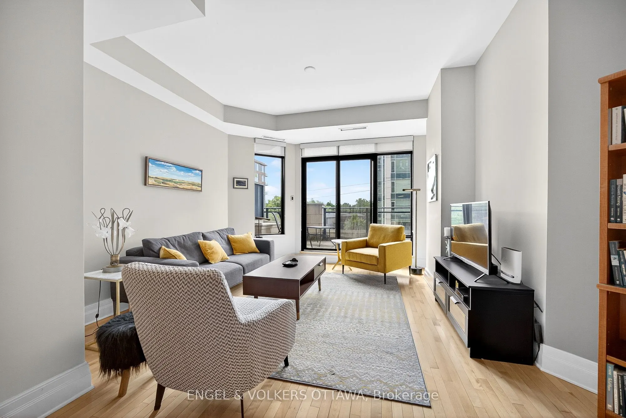 420 Berkley Avenue, #404