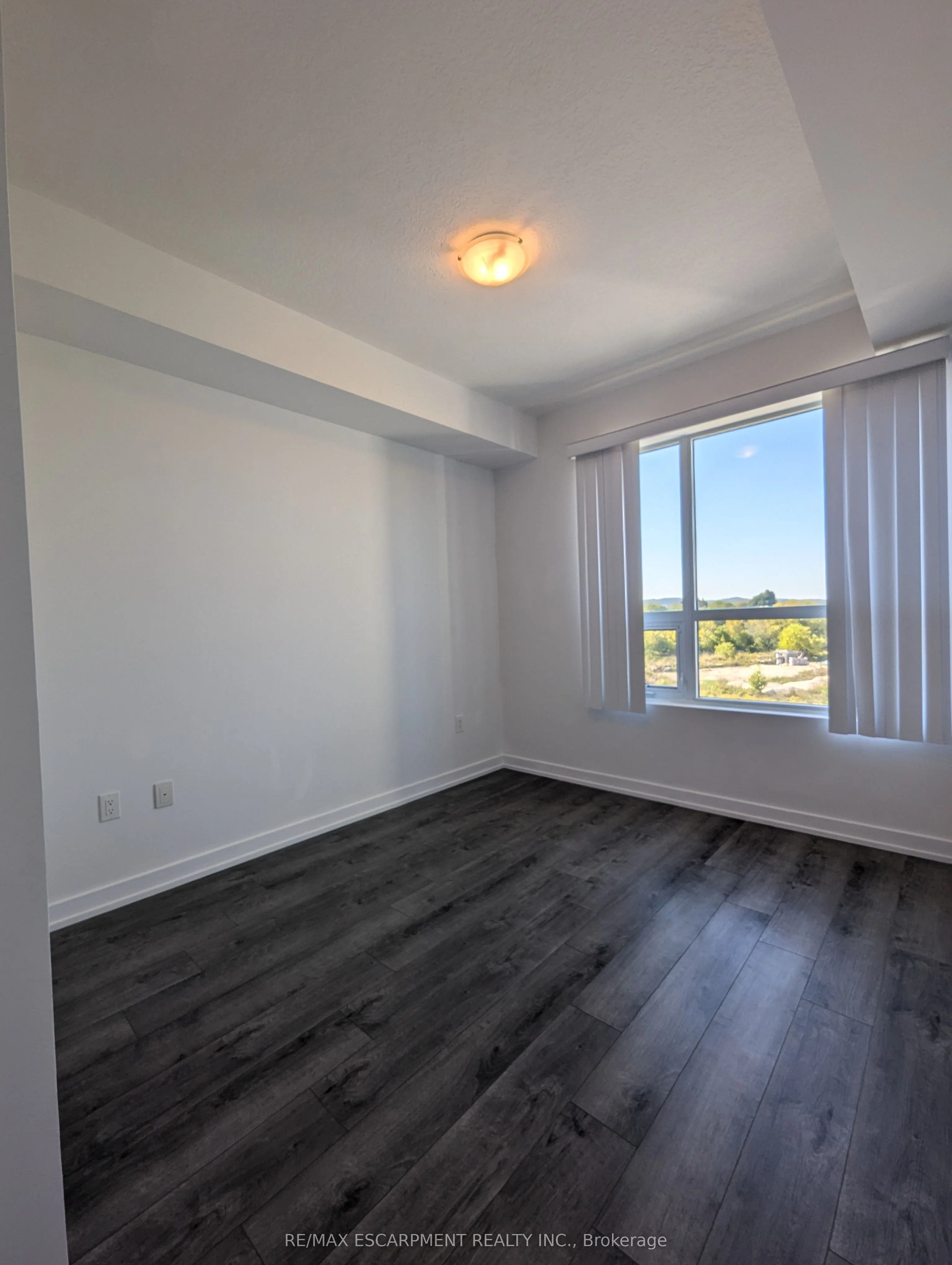 5055 Greenlane Road, #350