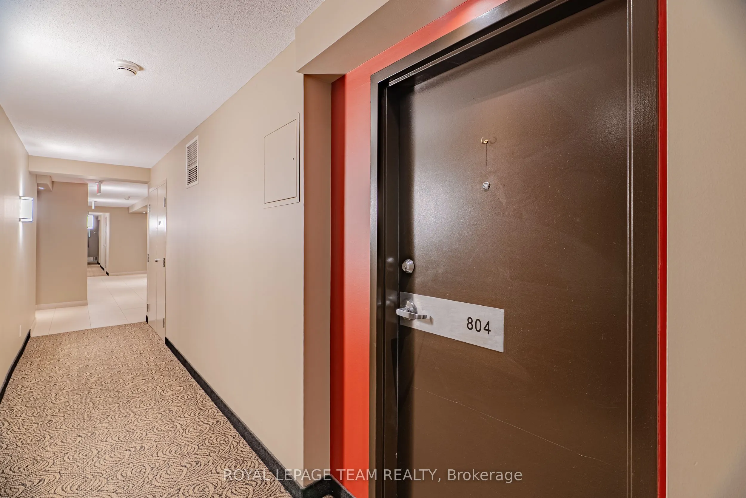 138 SOMERSET Street W, #804