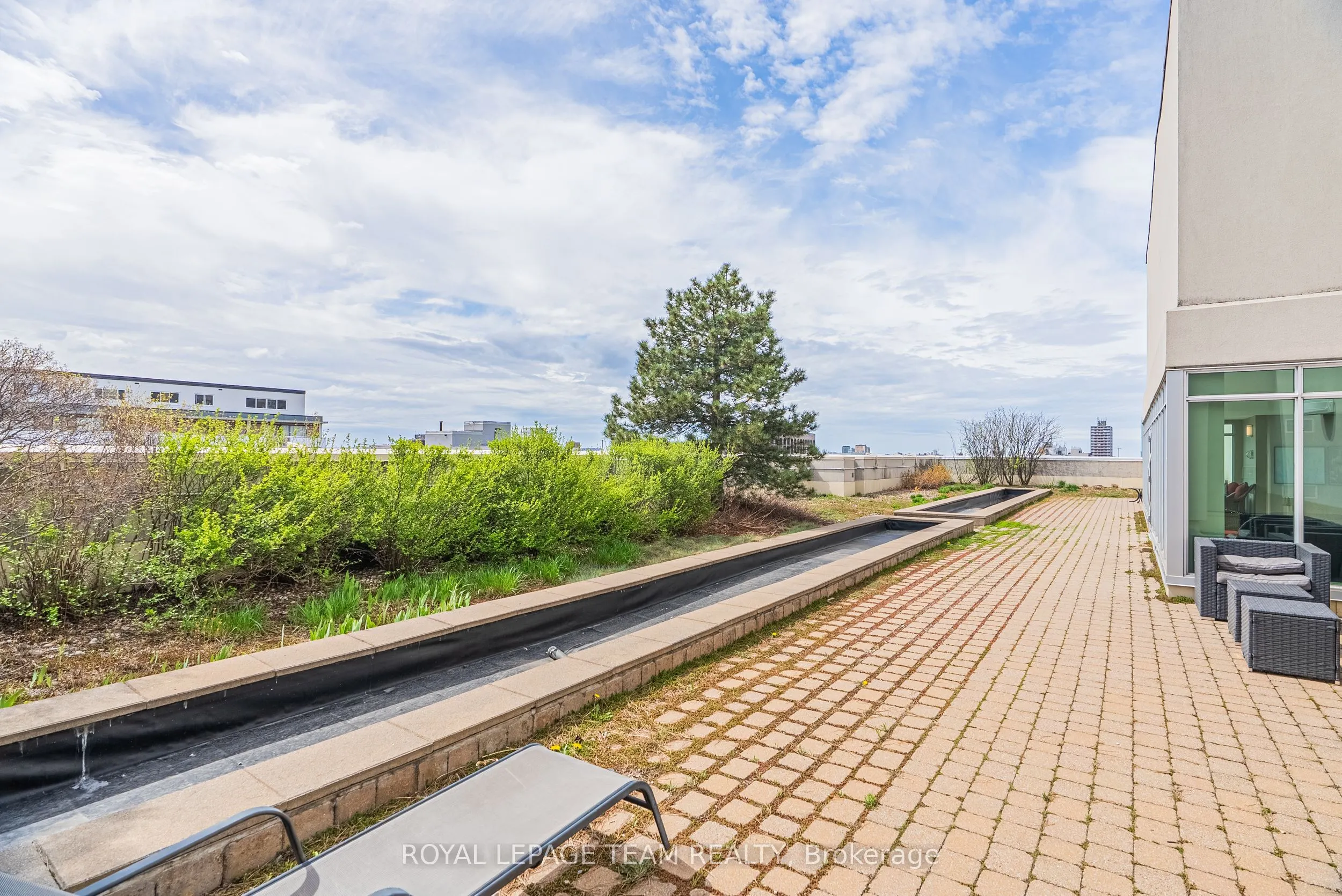 138 SOMERSET Street W, #804