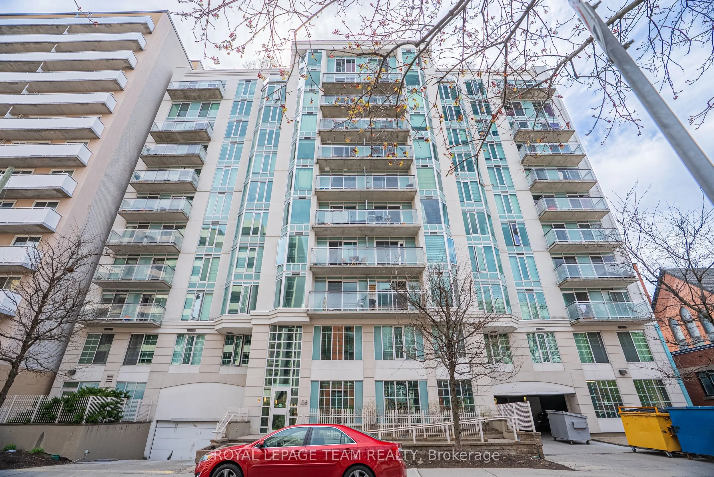 138 SOMERSET Street W, #804