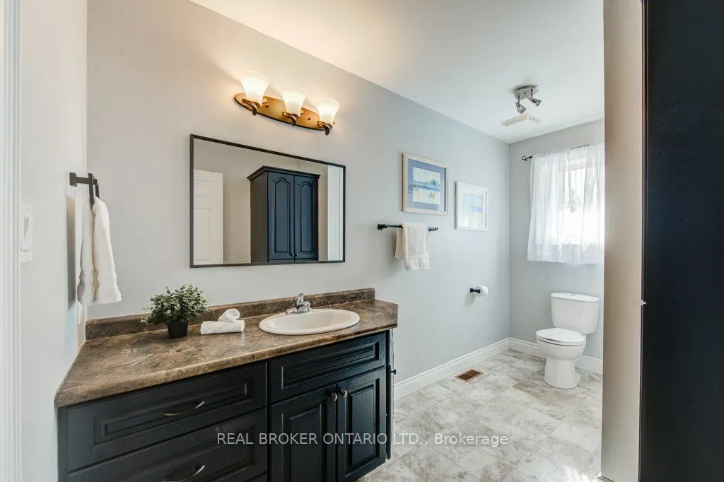 25 Pickett Court N