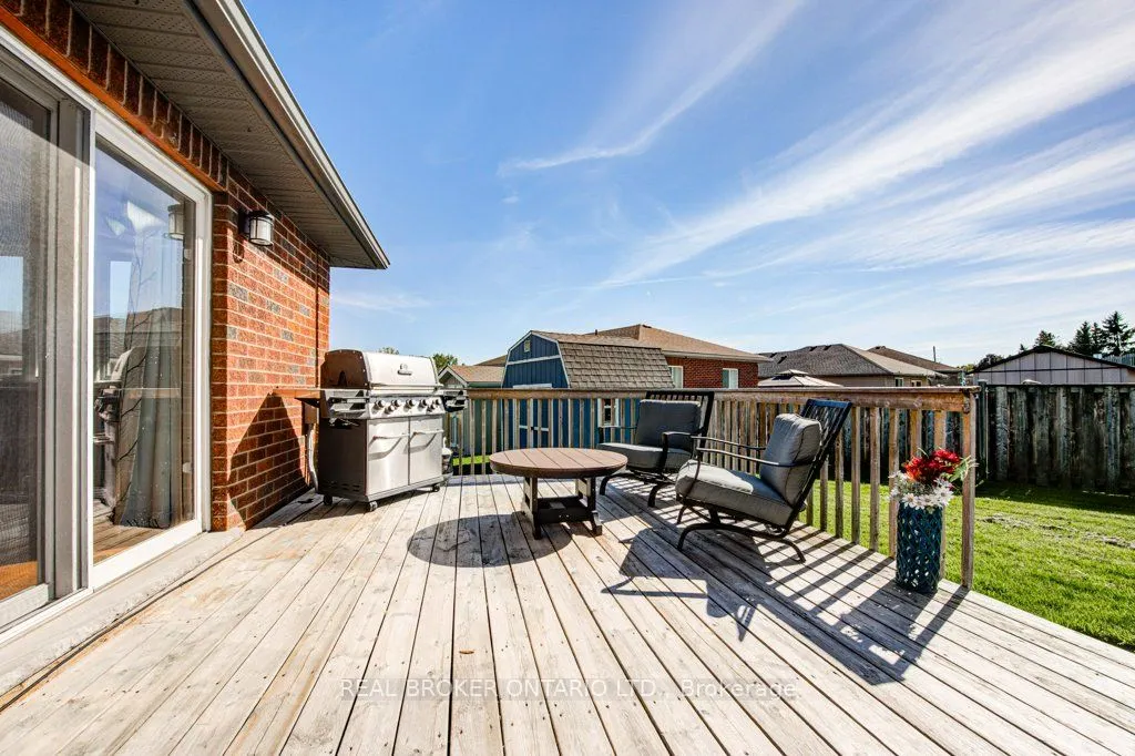 25 Pickett Court N