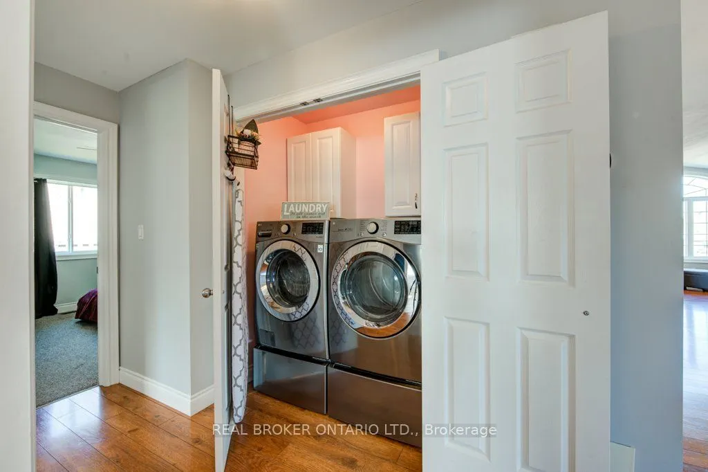 25 Pickett Court N