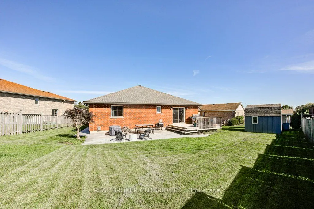 25 Pickett Court N
