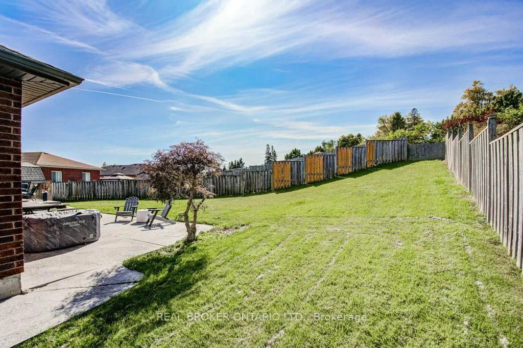 25 Pickett Court N